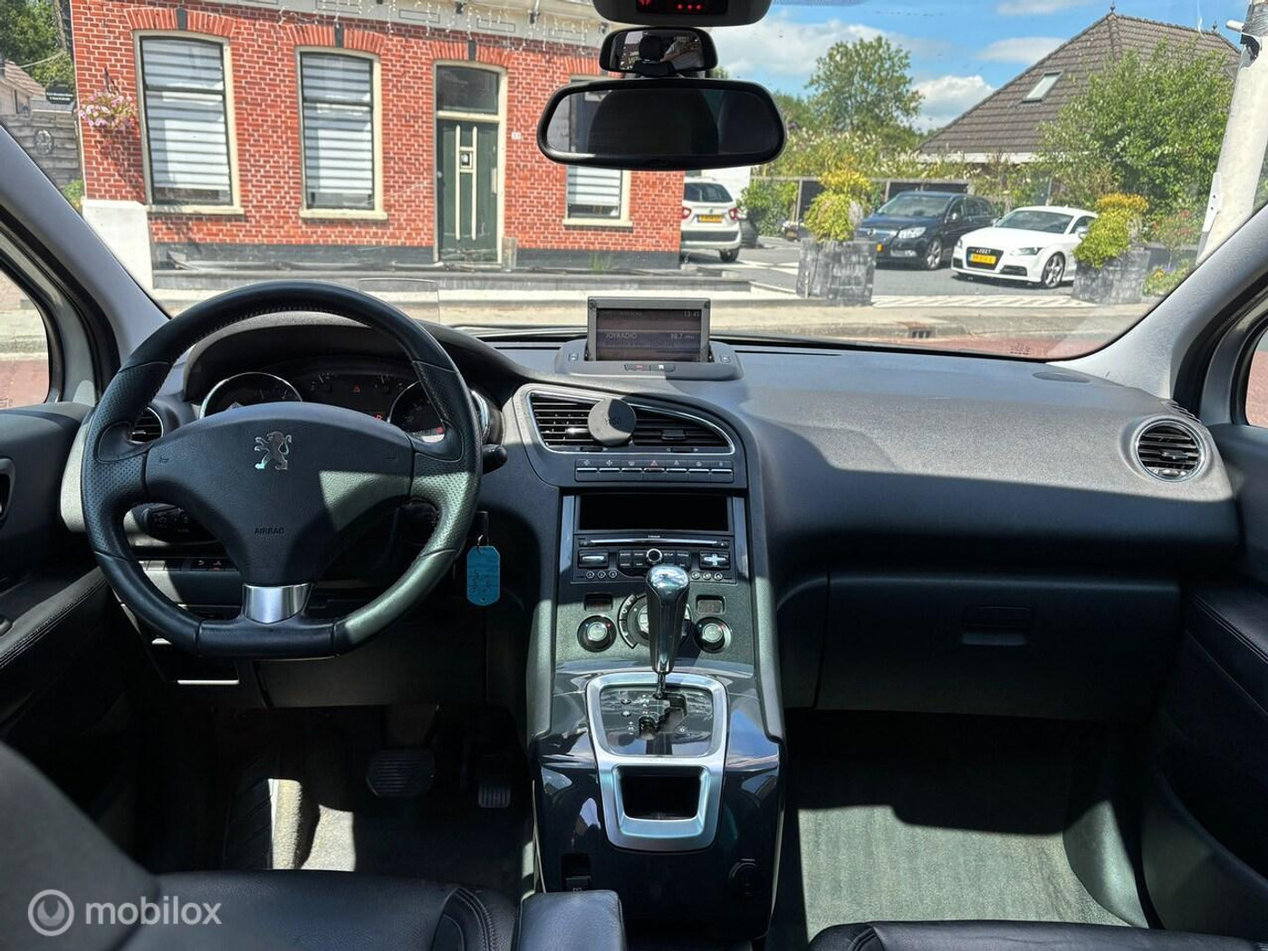 Foto van Peugeot 5008