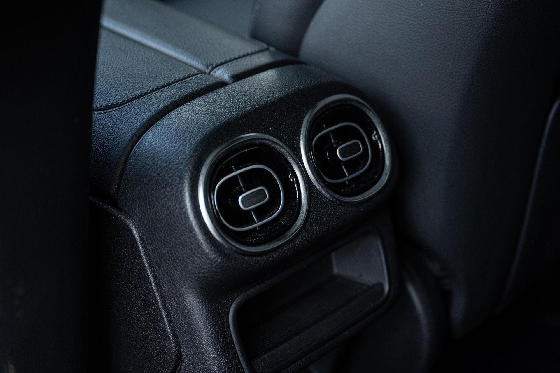 Foto van Mercedes-Benz GLC 300 E 4Matic