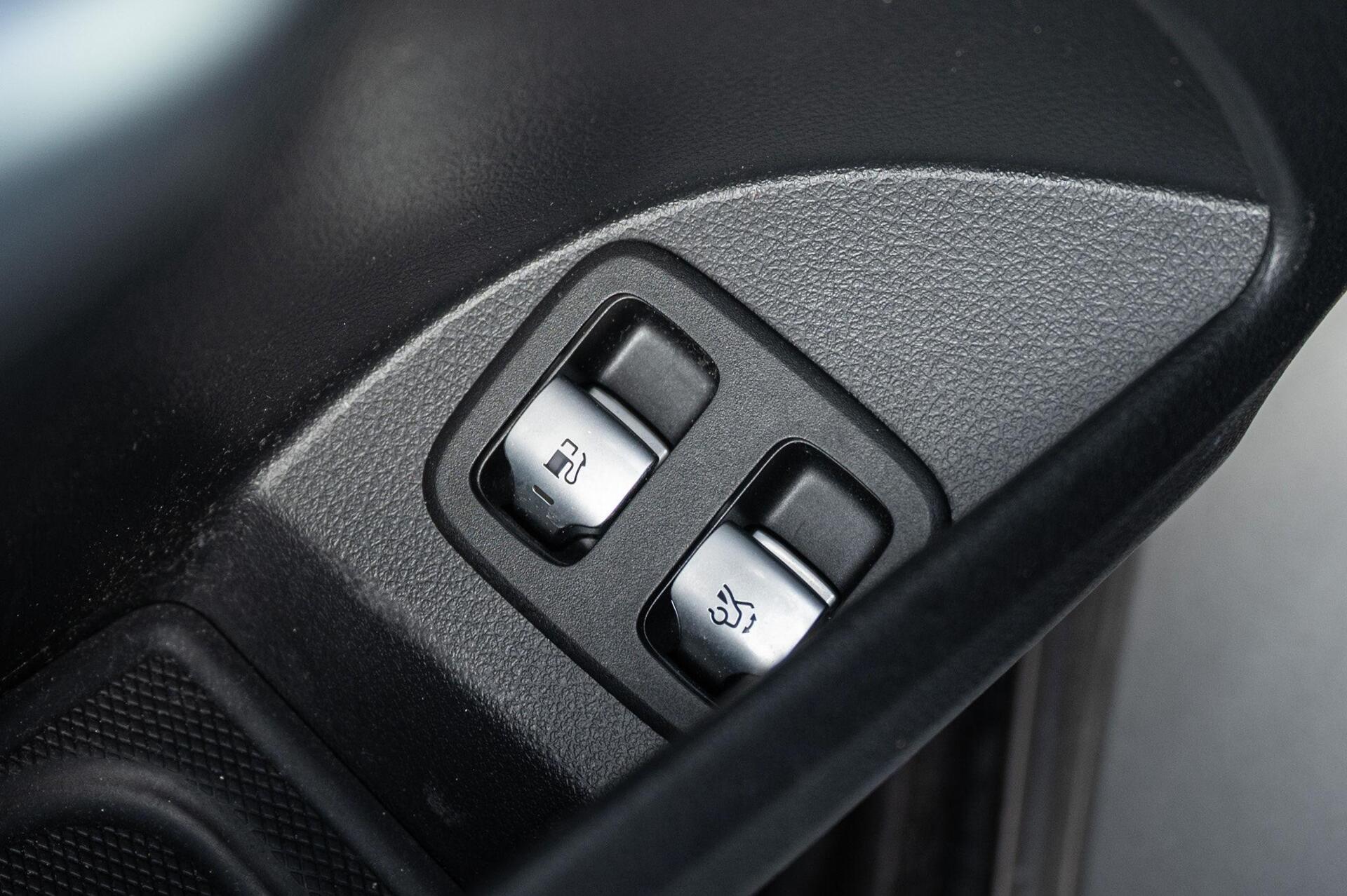 Foto van Mercedes-Benz GLC 300 E 4Matic