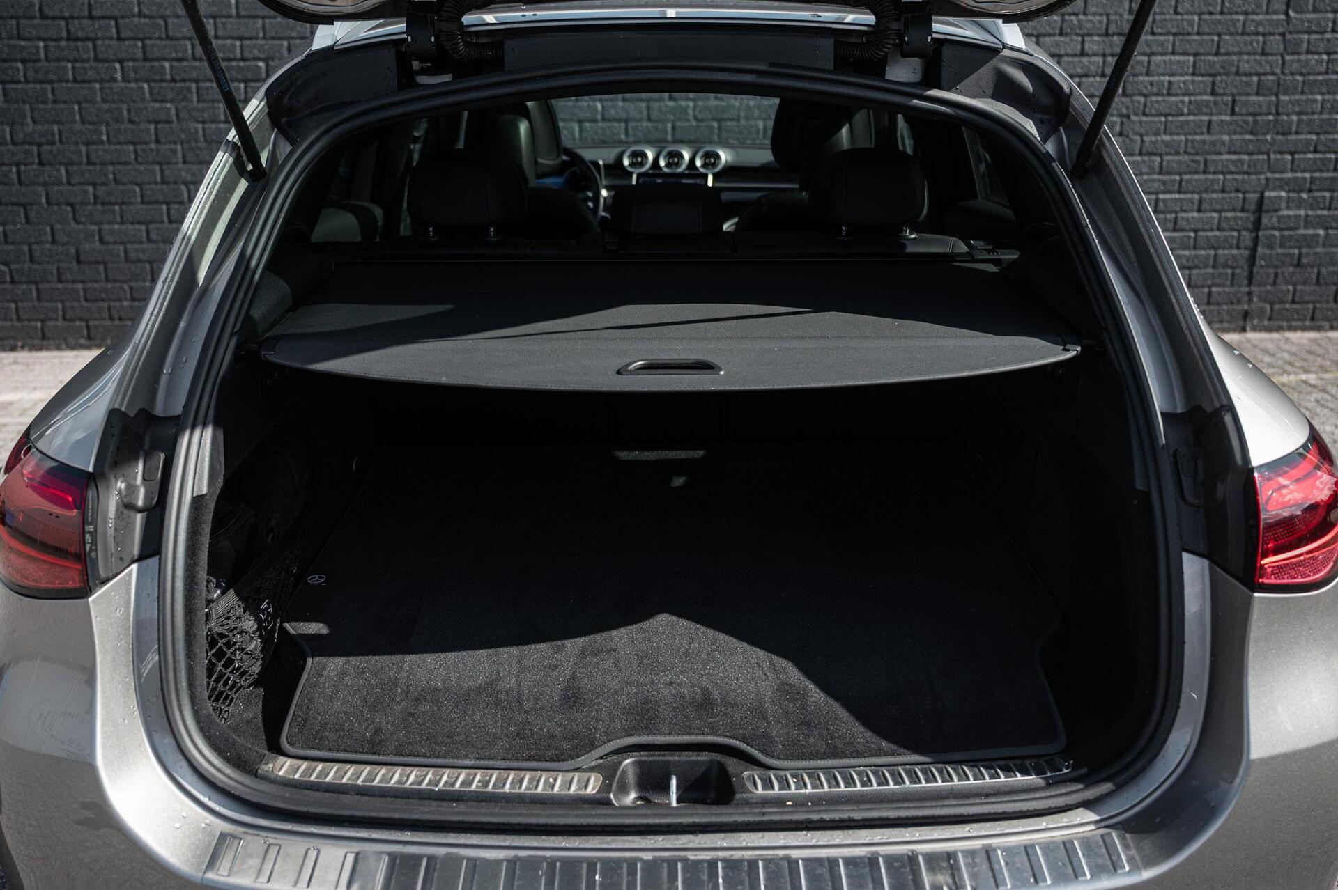 Foto van Mercedes-Benz GLC 300 E 4Matic