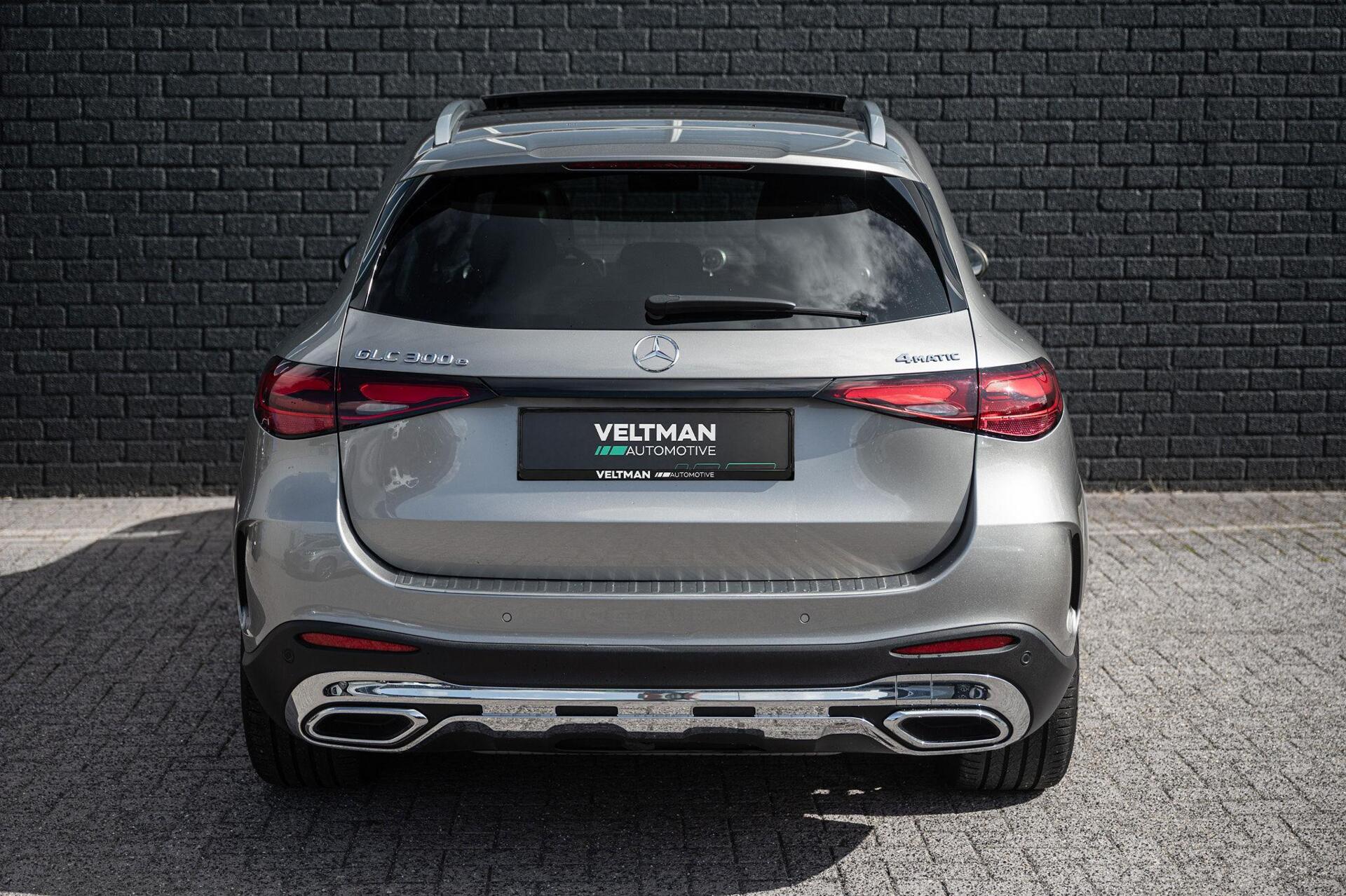 Foto van Mercedes-Benz GLC 300 E 4Matic