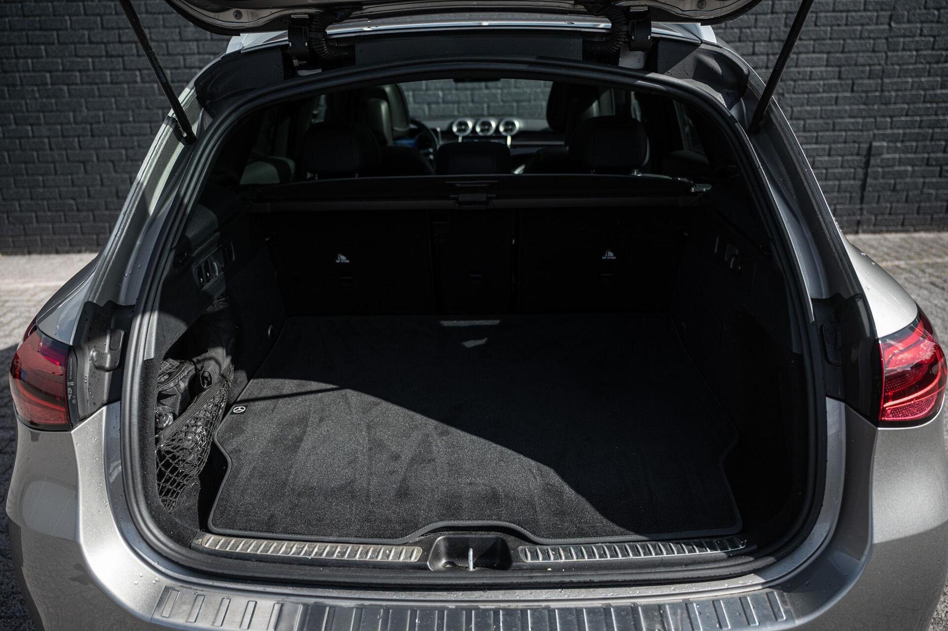 Foto van Mercedes-Benz GLC 300 E 4Matic