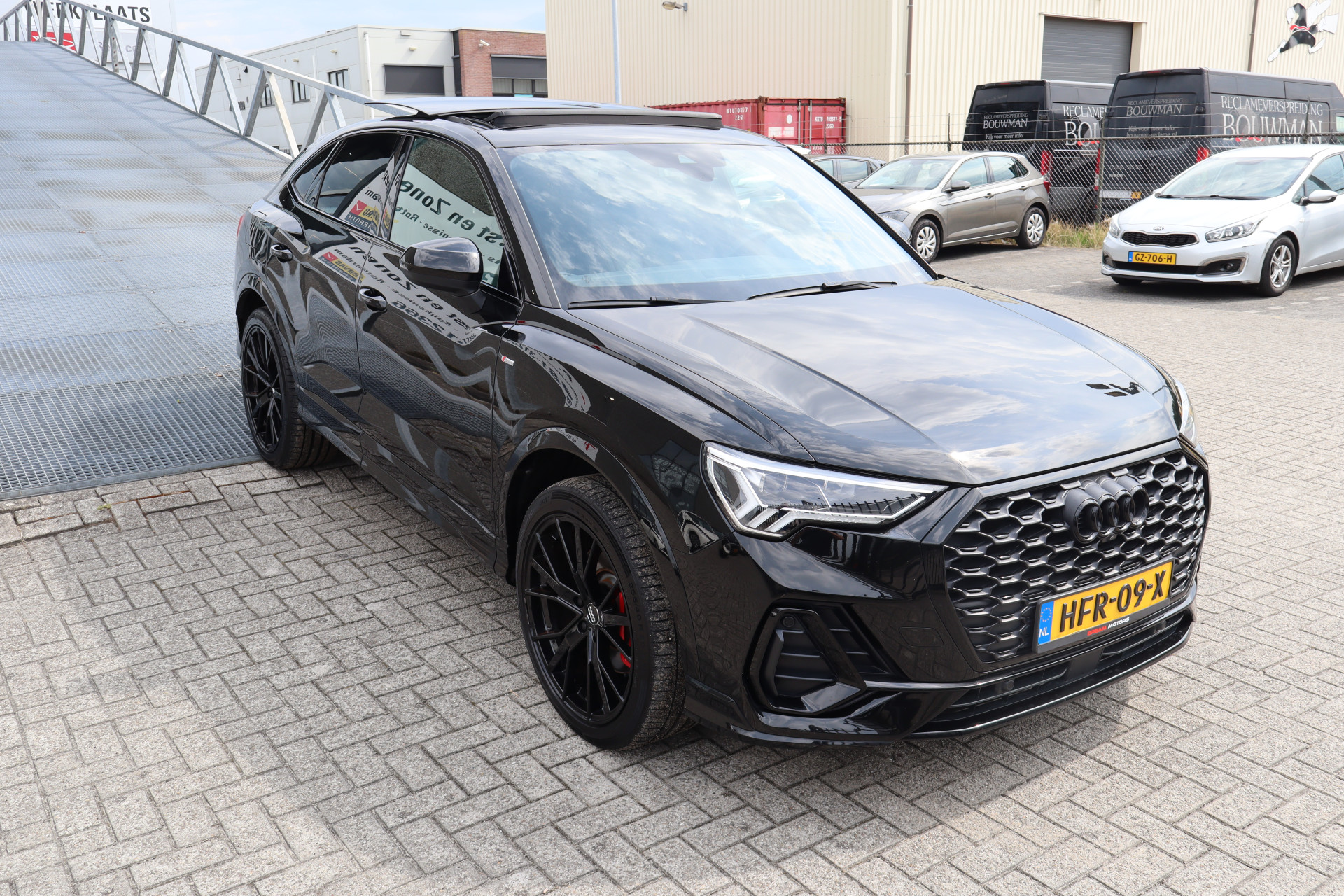 Foto van Audi Q3 Sportback E-tron