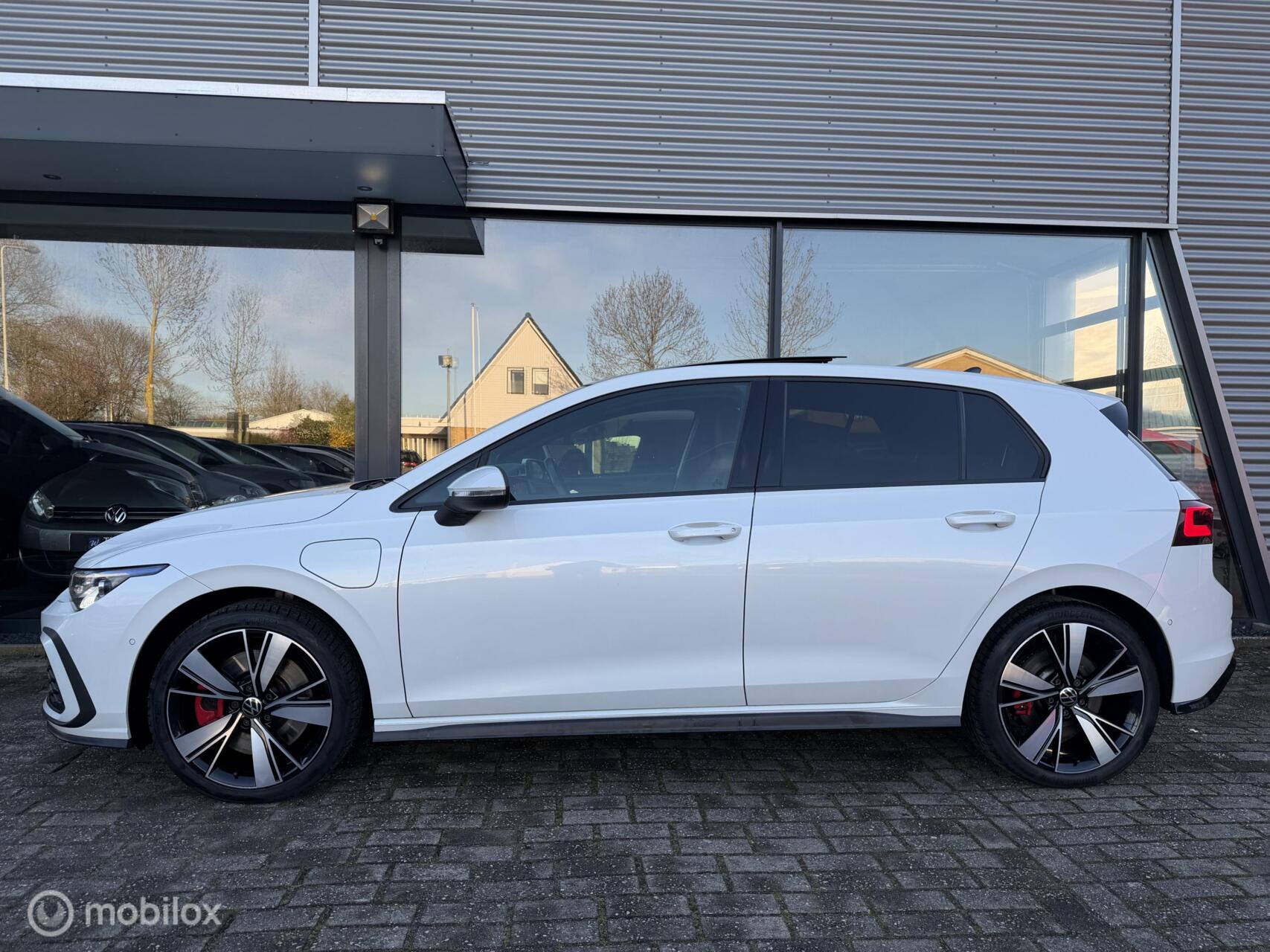 Foto van Volkswagen Golf GTE