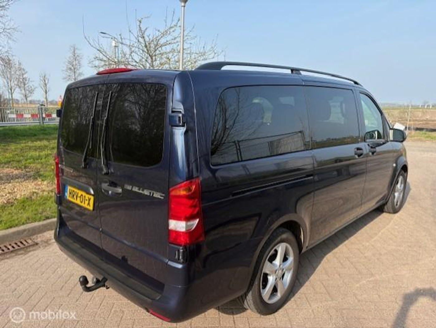 Foto van Mercedes-Benz Vito Tourer