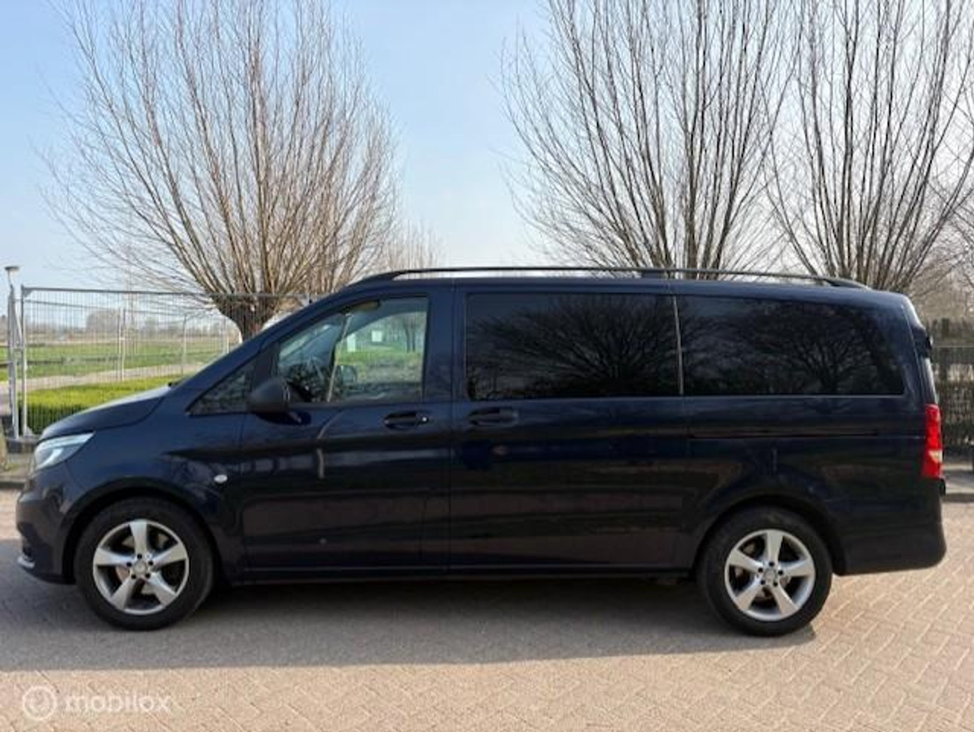 Foto van Mercedes-Benz Vito Tourer