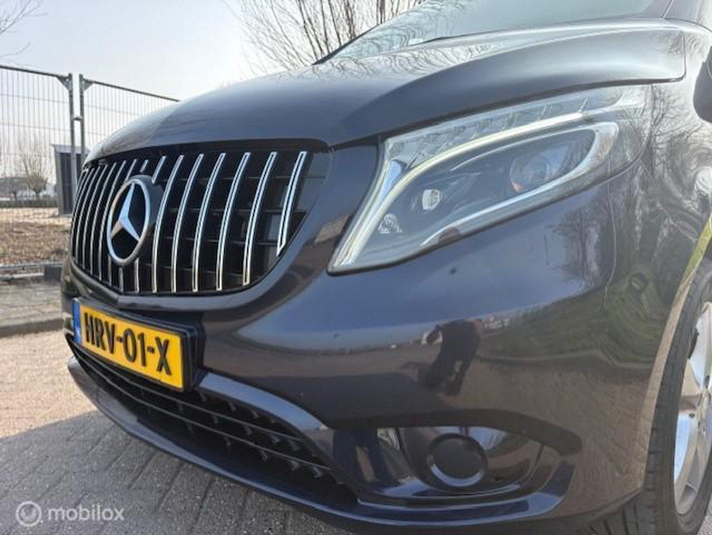 Foto van Mercedes-Benz Vito Tourer
