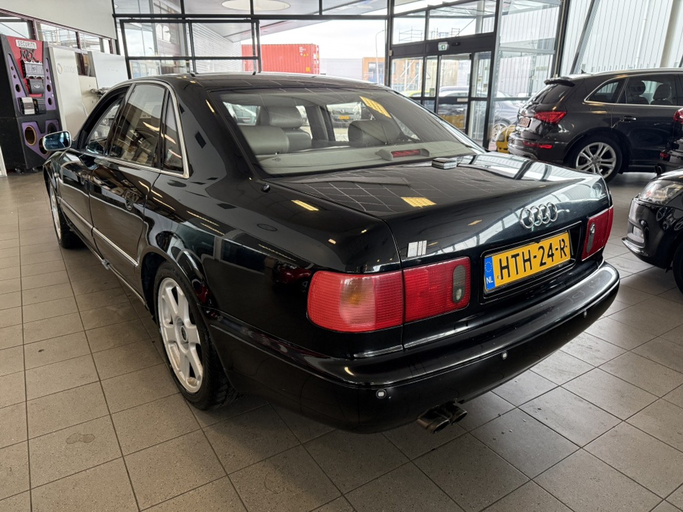 Foto van Audi S8