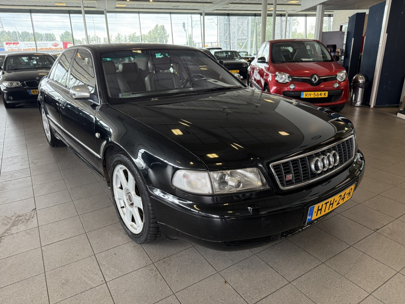 Foto van Audi S8