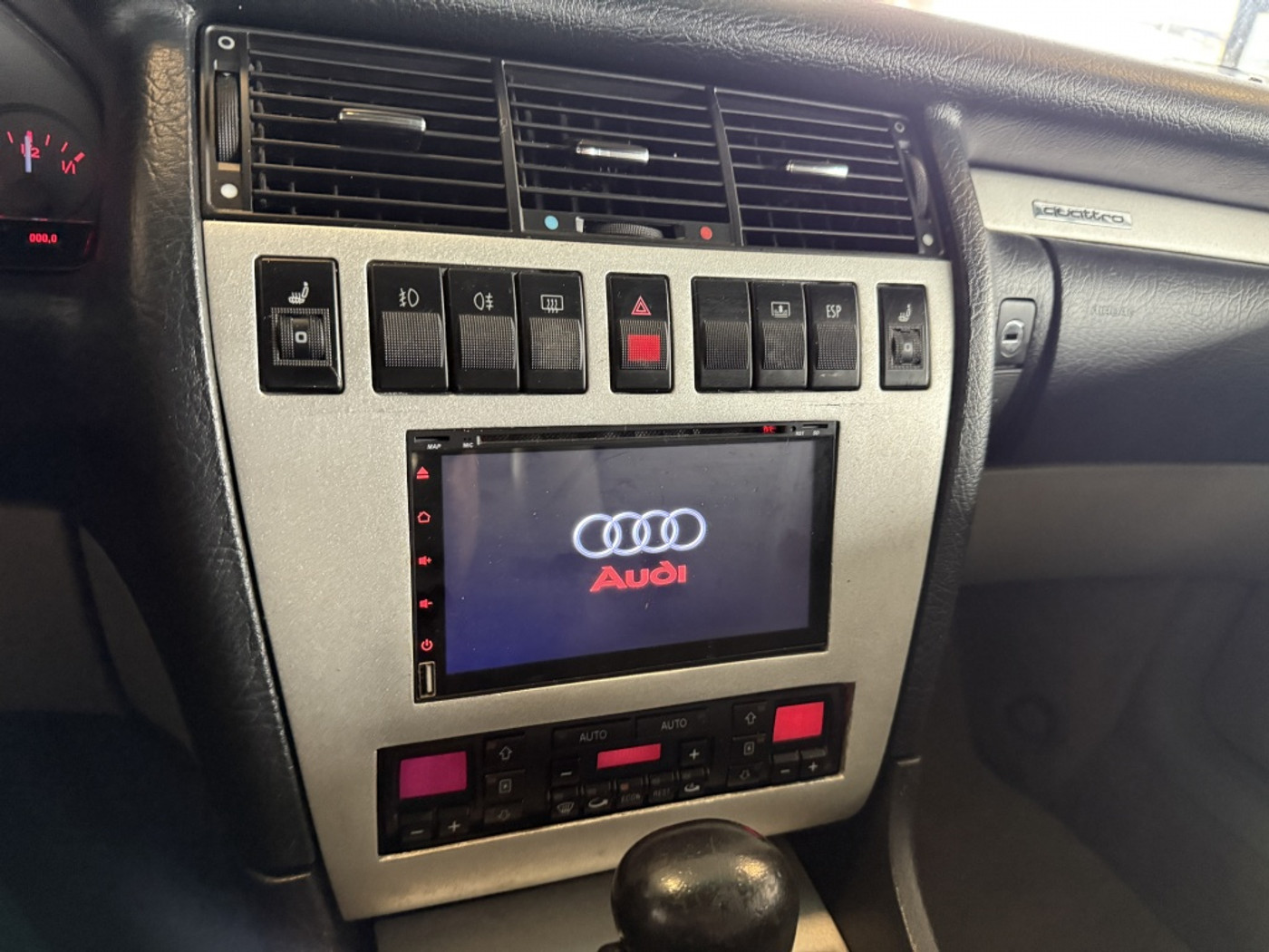 Foto van Audi S8