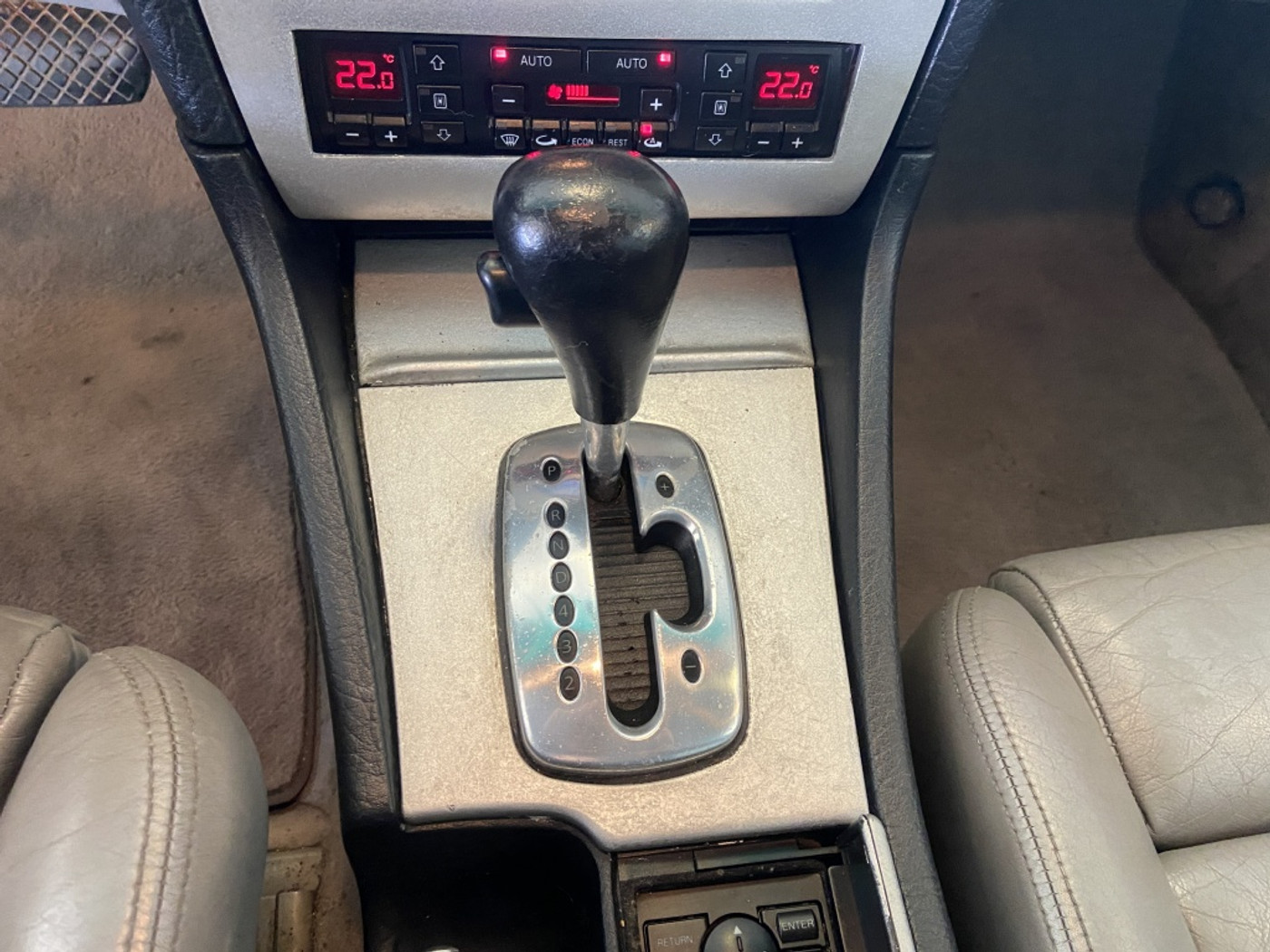 Foto van Audi S8
