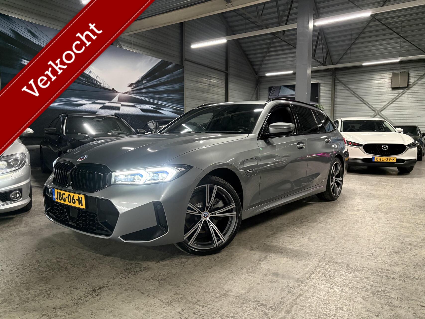 BMW 330e xDrive 330e xDrive|M-Sport Shadow|Pano|HUD|Leder 2022 - voorkant
