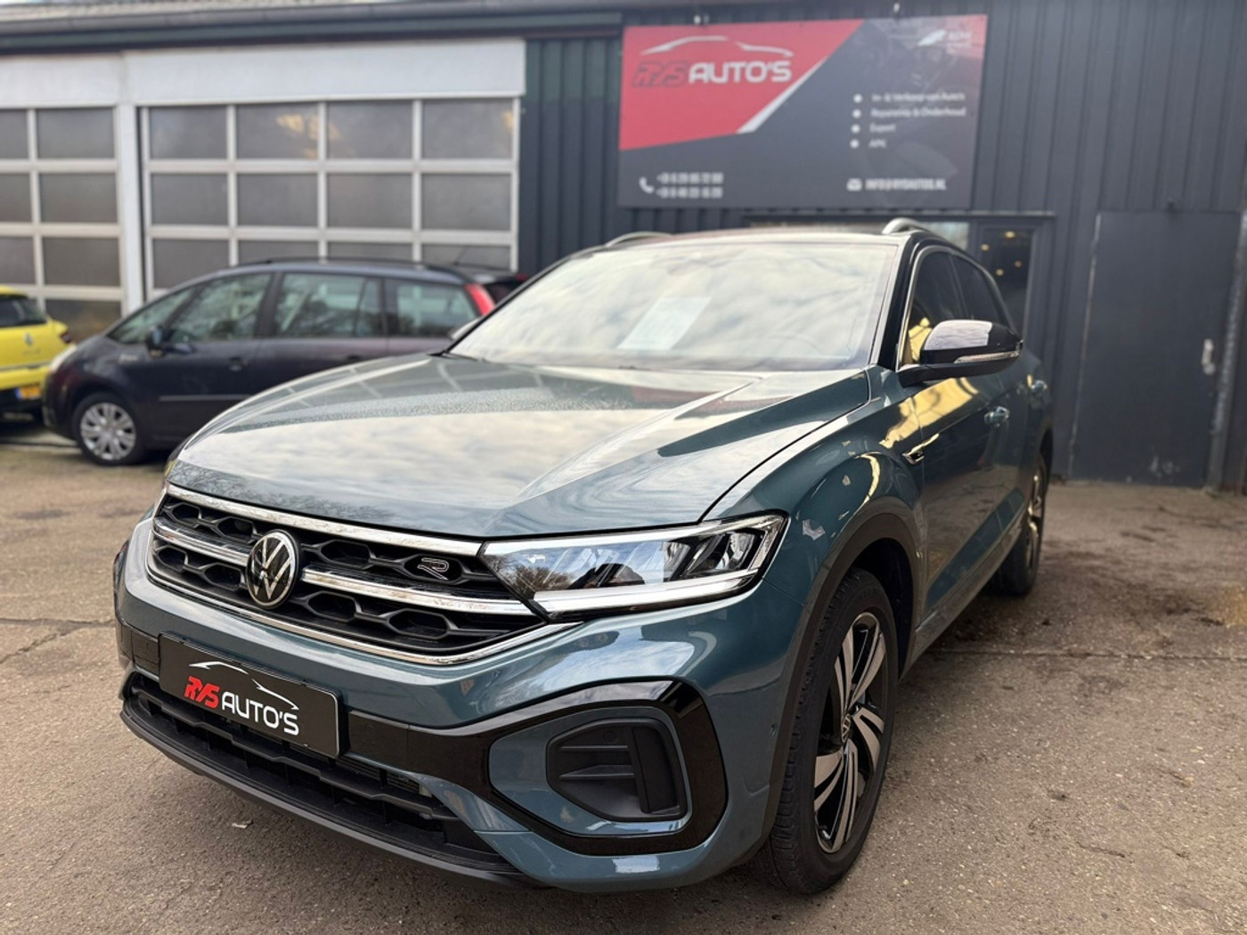 Volkswagen T-roc 1.5 TSI R-Line 2023 Automaat| Cockpit|Stoelverwarming|Camera 2023 - voorkant