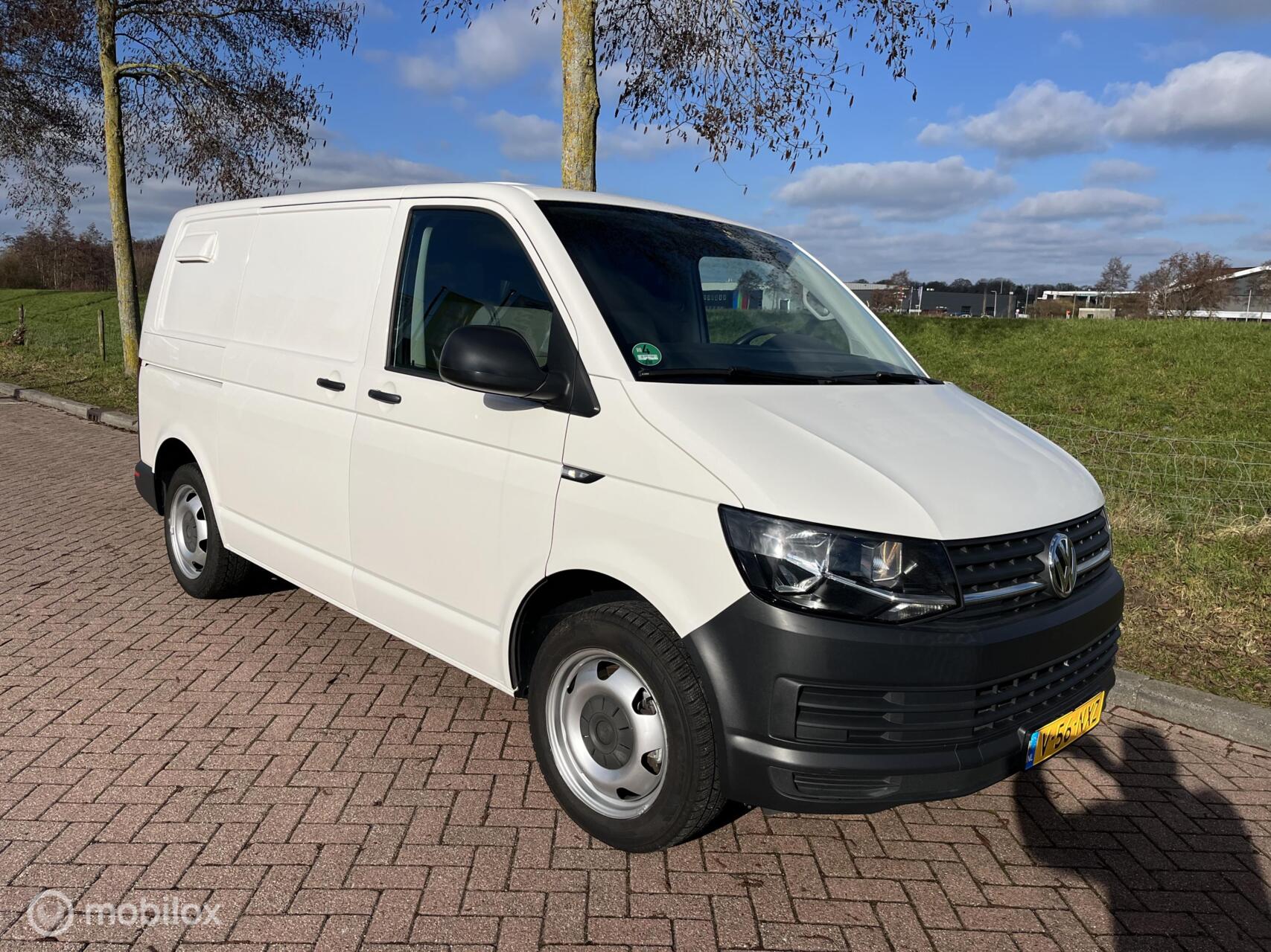 Volkswagen Transporter 2.0 TSI Benzine + Airco | Gesloten bestel 2017 - voorkant