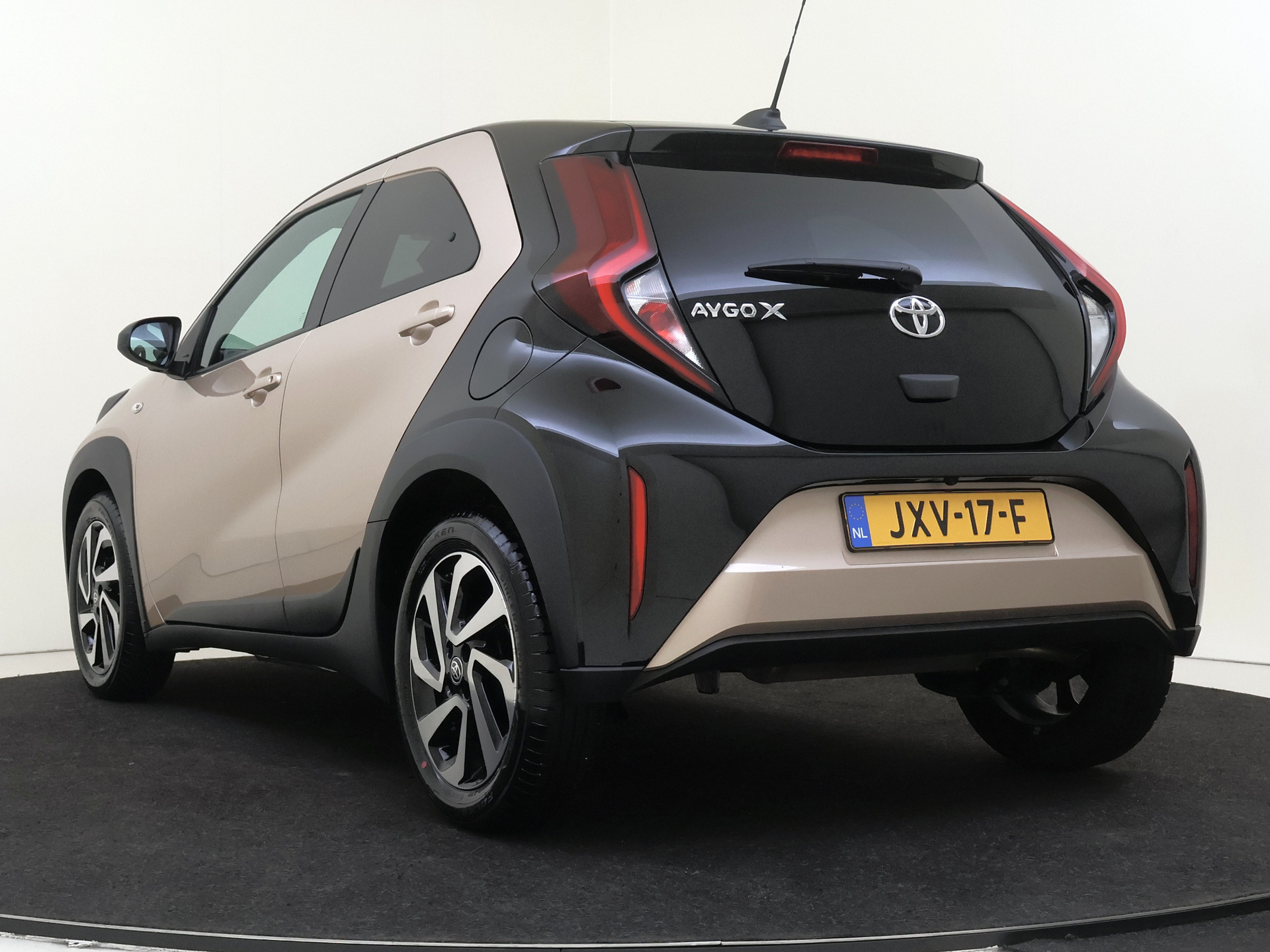 Foto van Toyota Toyota Aygo X