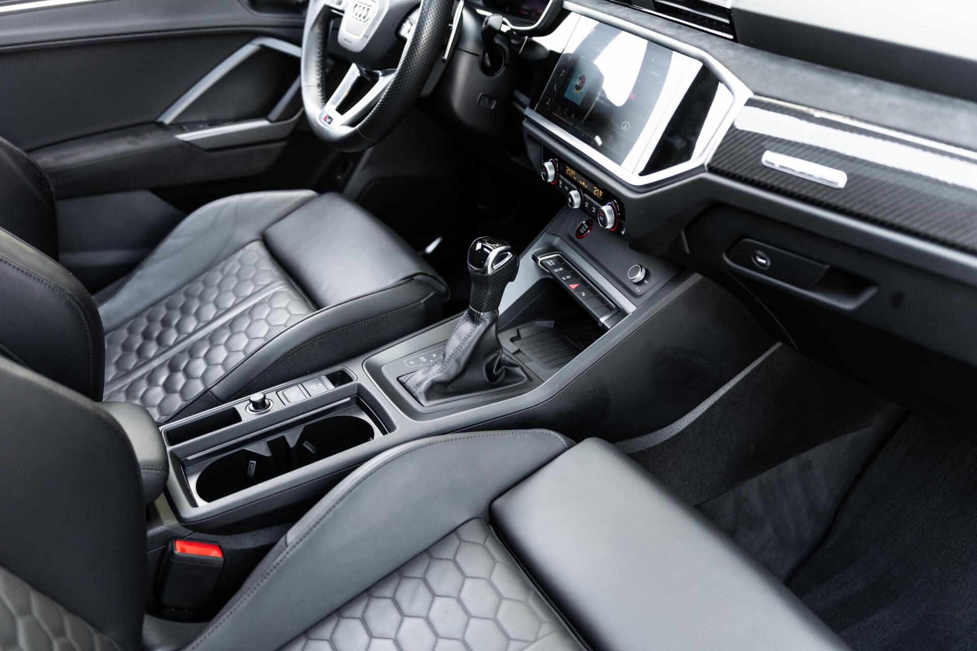 Foto van Audi RS Q3 Sportback