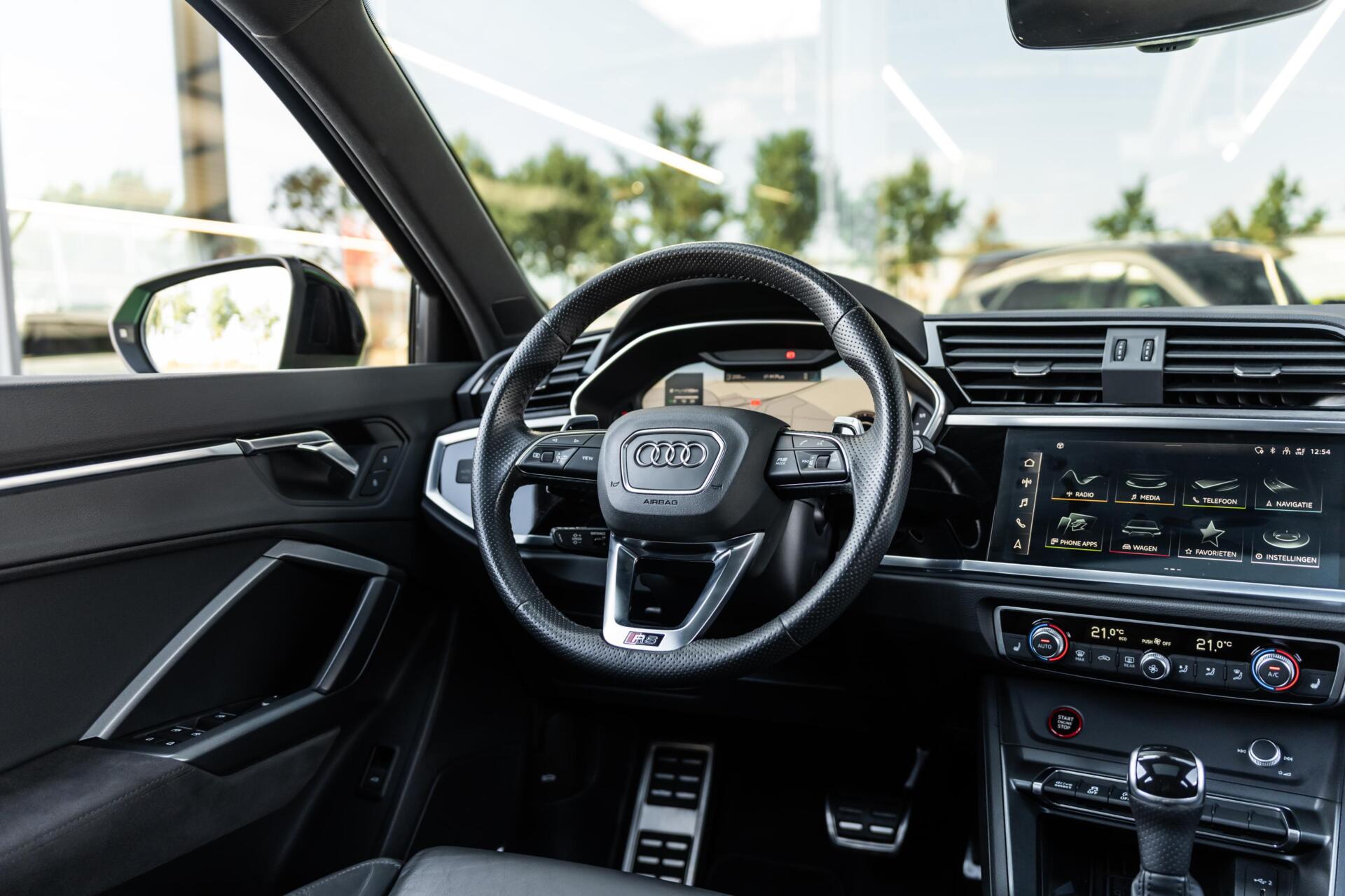 Foto van Audi RS Q3 Sportback