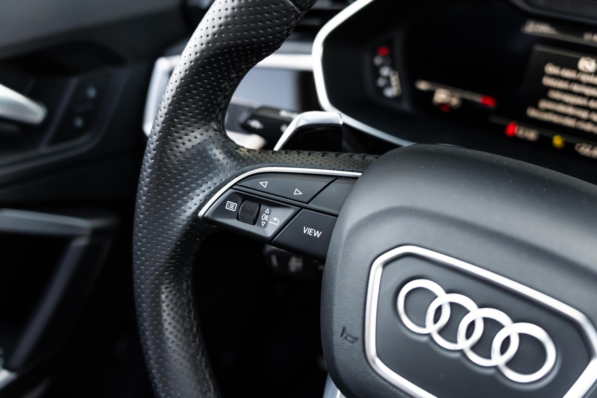 Foto van Audi RS Q3 Sportback