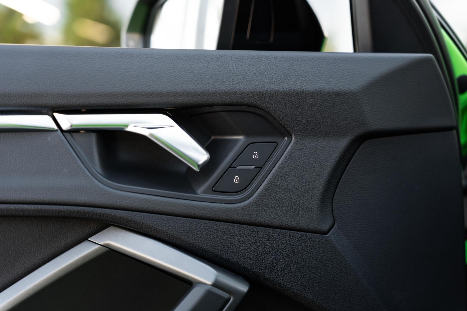 Foto van Audi RS Q3 Sportback