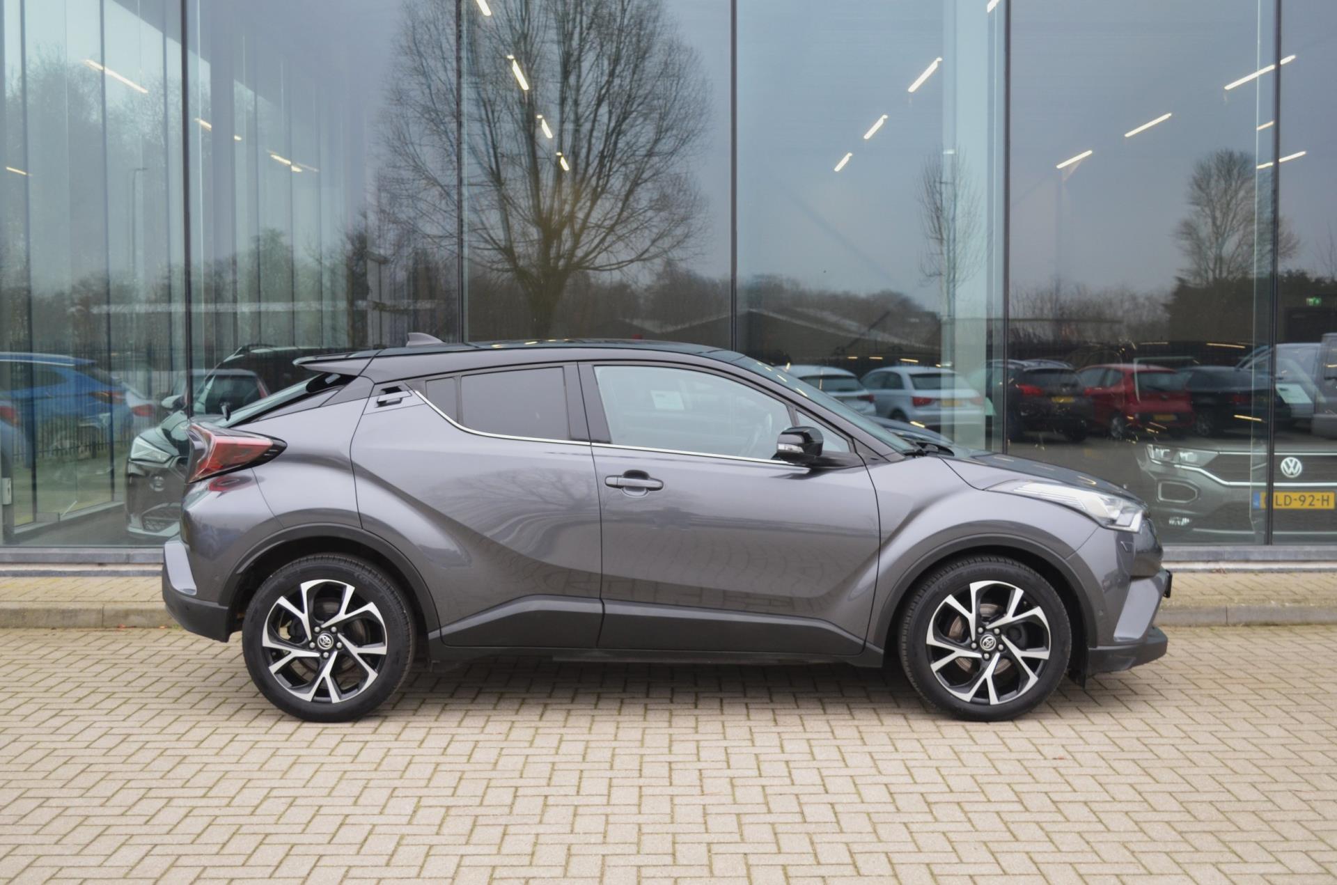 Foto van Toyota Toyota C-hr