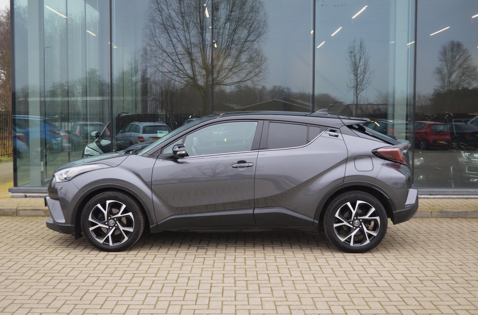 Foto van Toyota Toyota C-hr