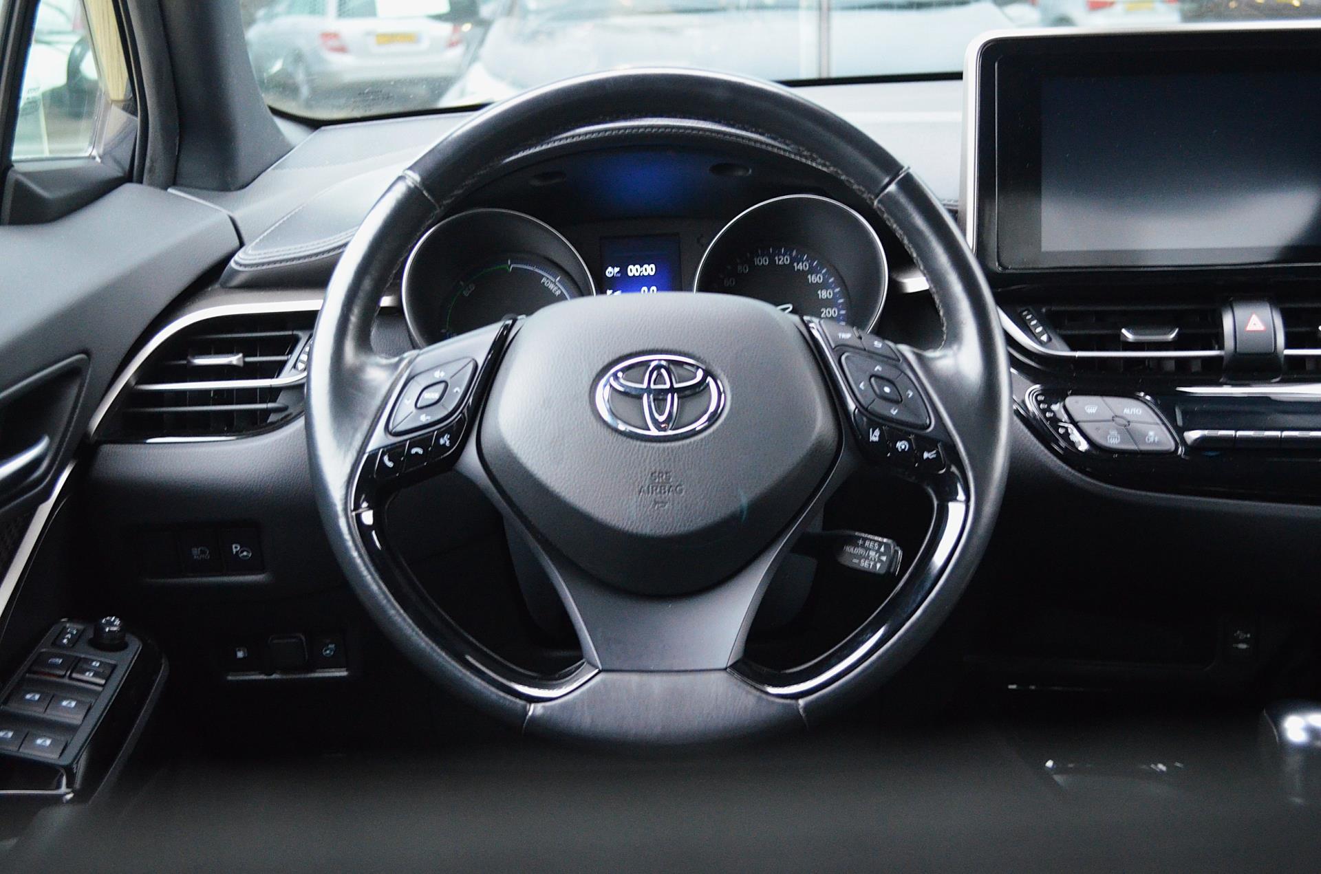 Foto van Toyota Toyota C-hr
