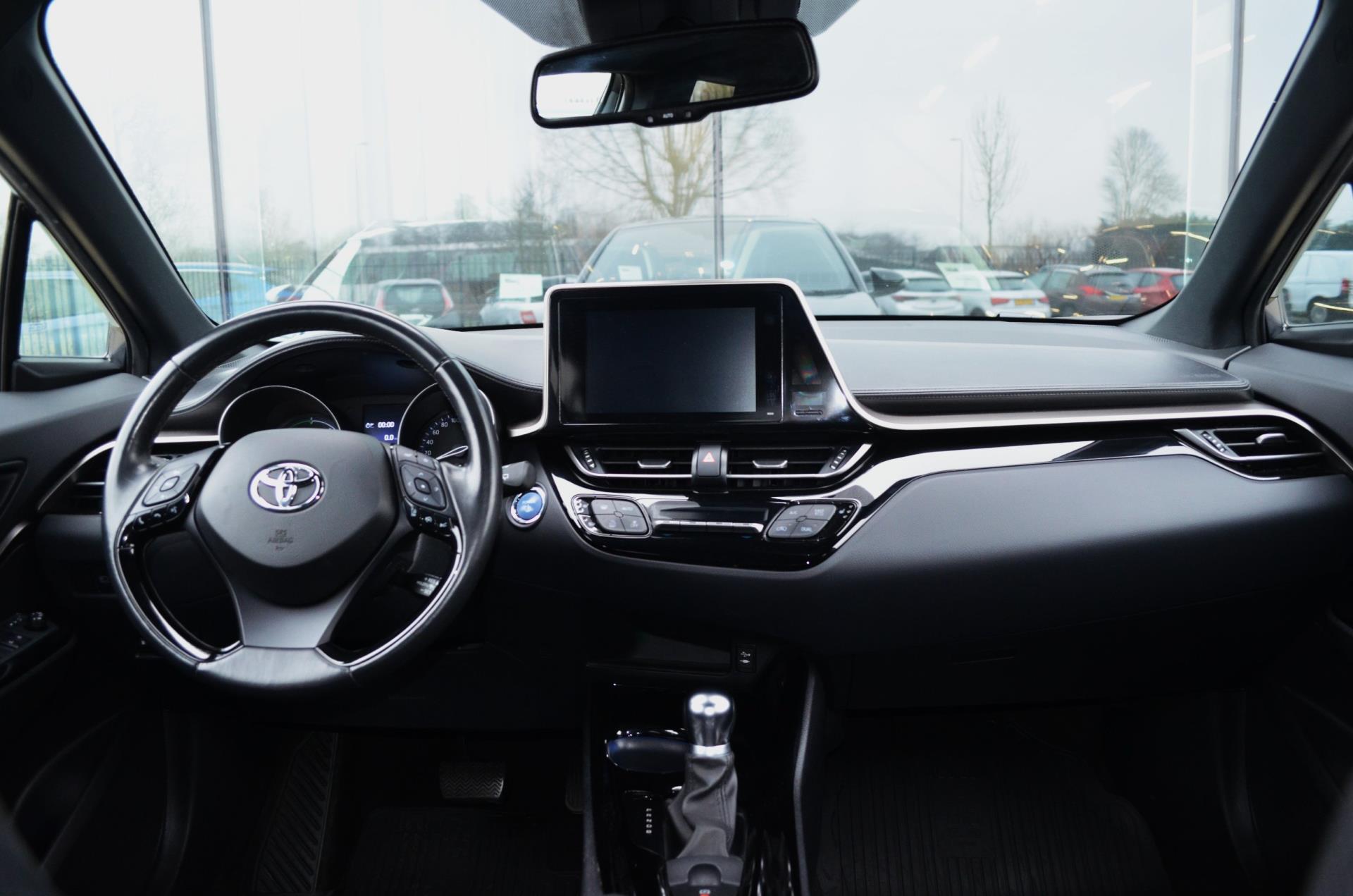Foto van Toyota Toyota C-hr
