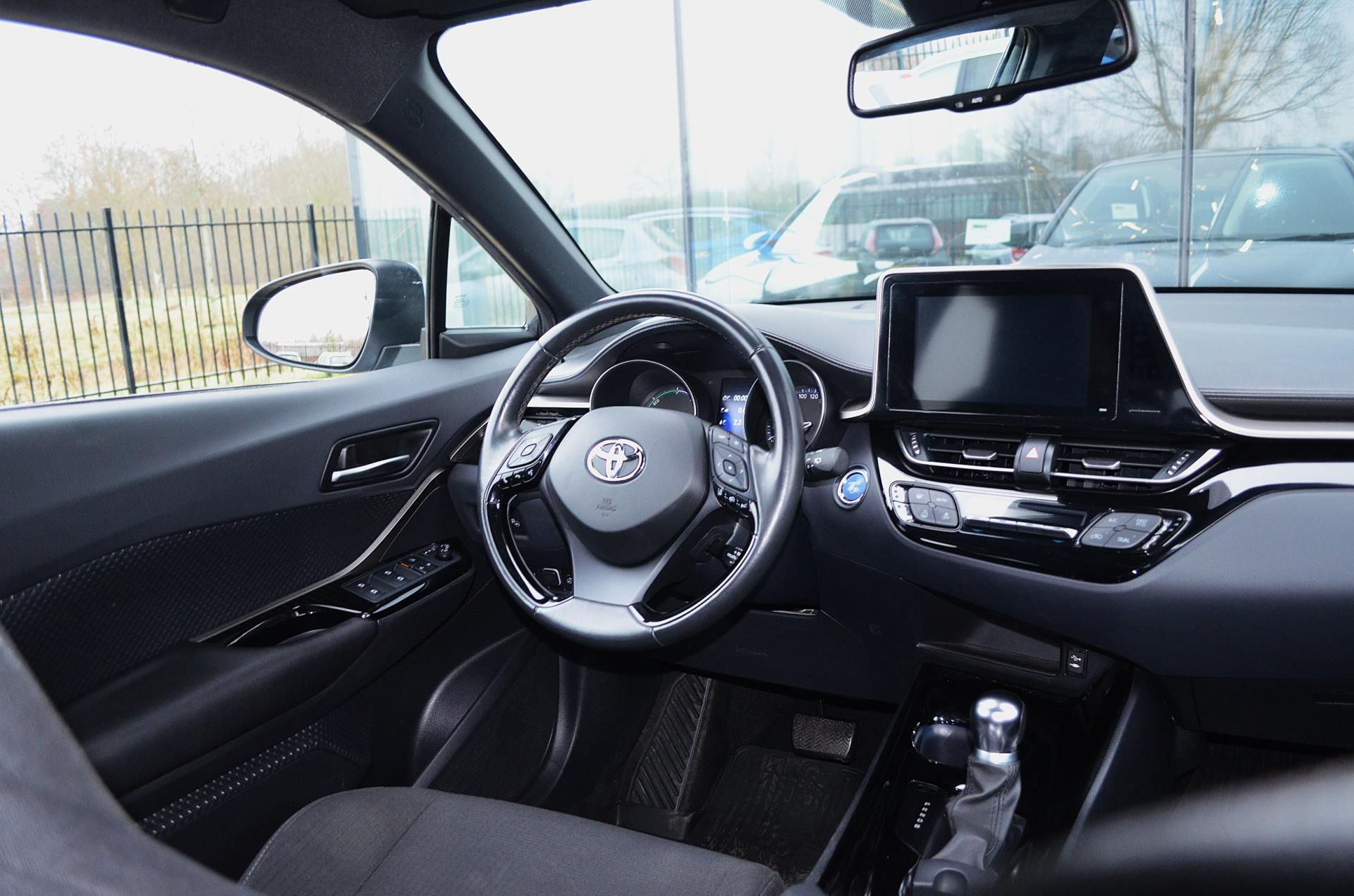 Foto van Toyota Toyota C-hr