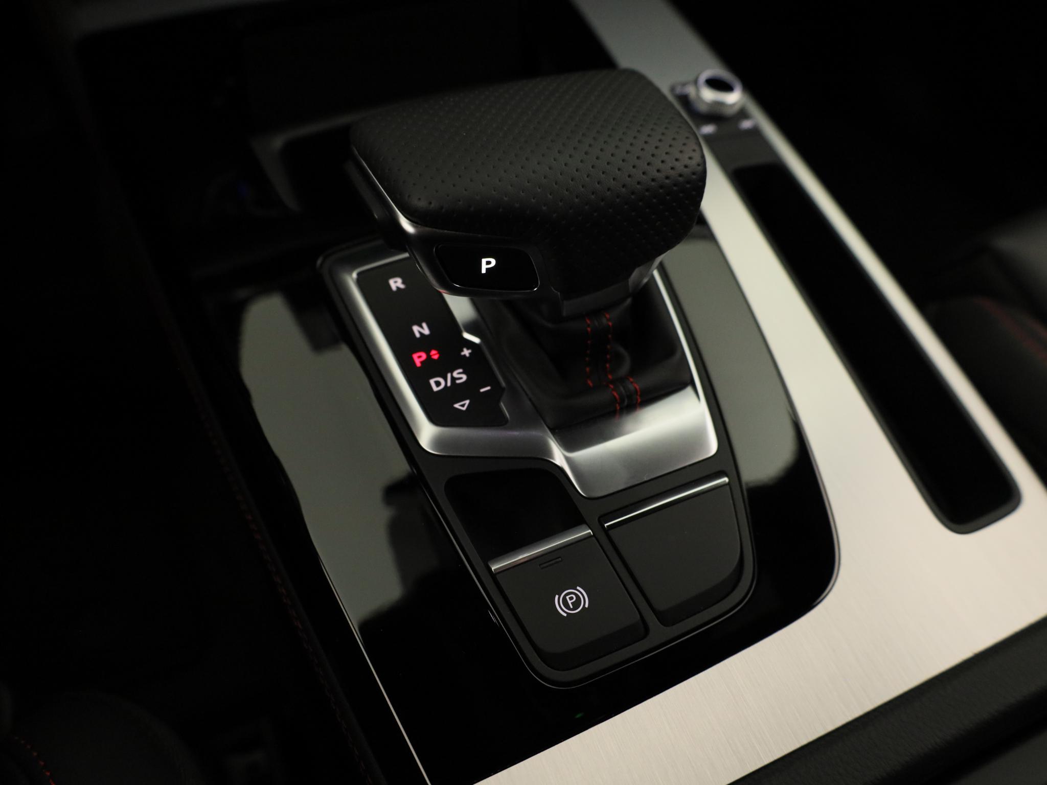 Foto van Audi Q5 55 TFSI E