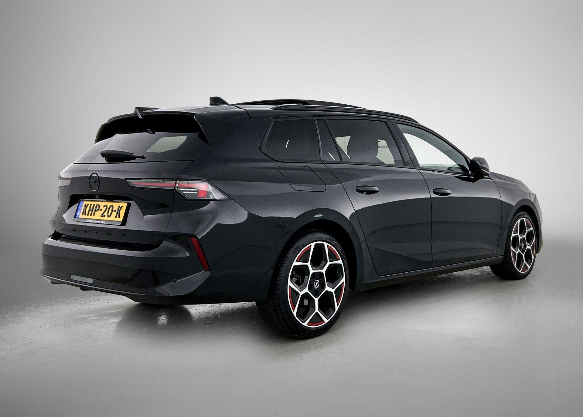 Foto van Opel Astra Sports Tourer