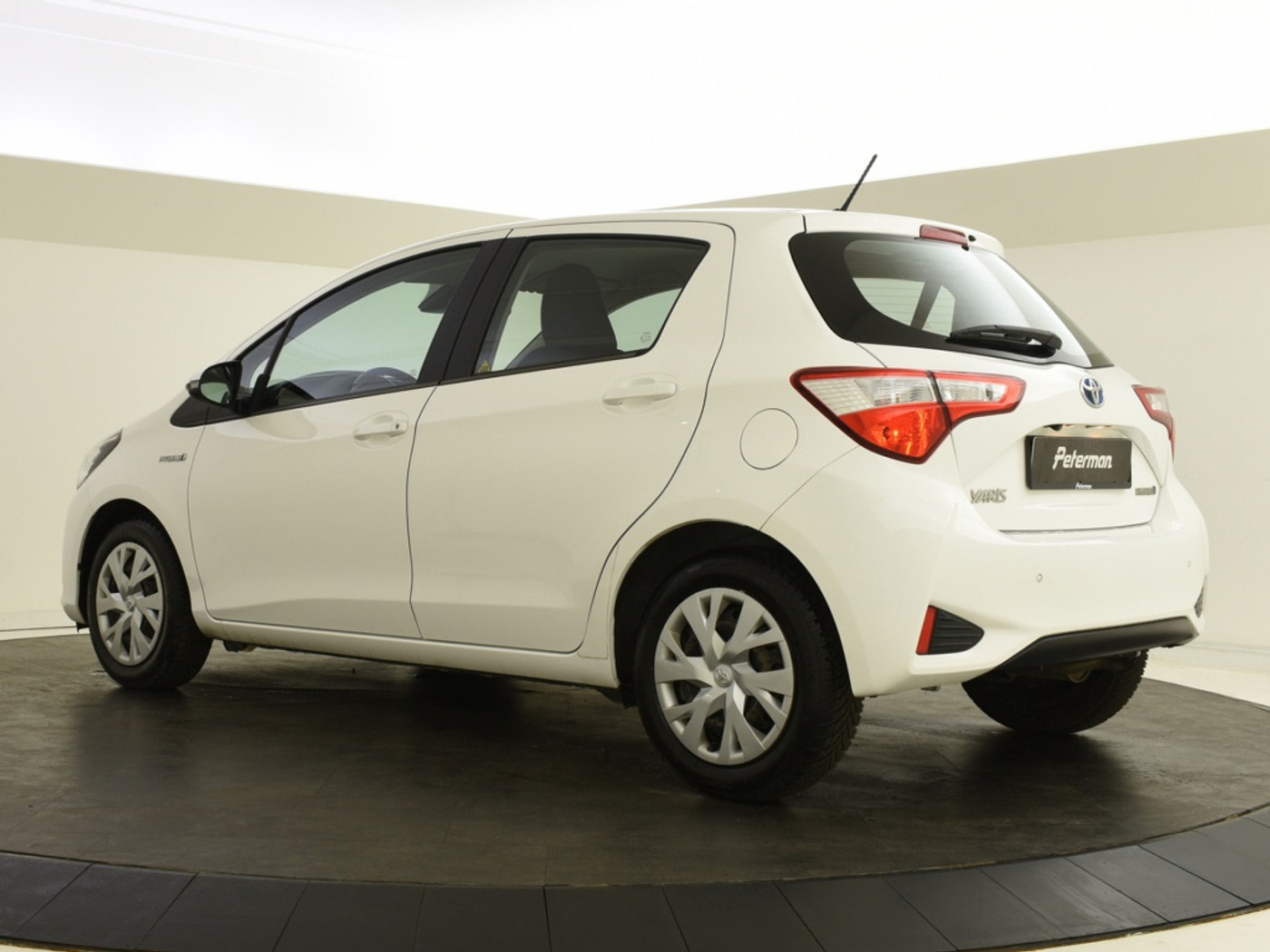 Foto van Toyota Toyota Yaris Hybrid