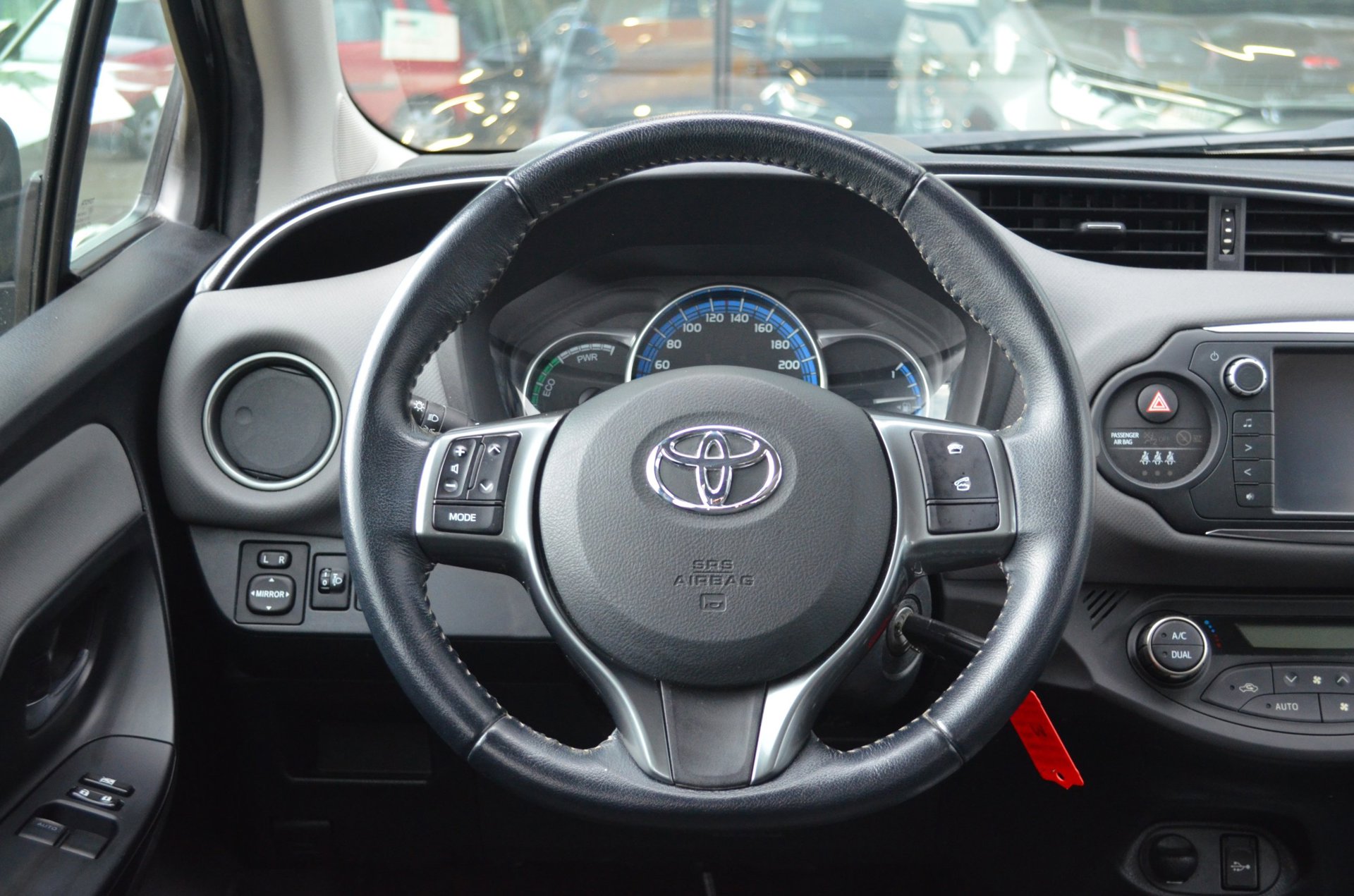 Foto van Toyota Toyota Yaris Hybrid