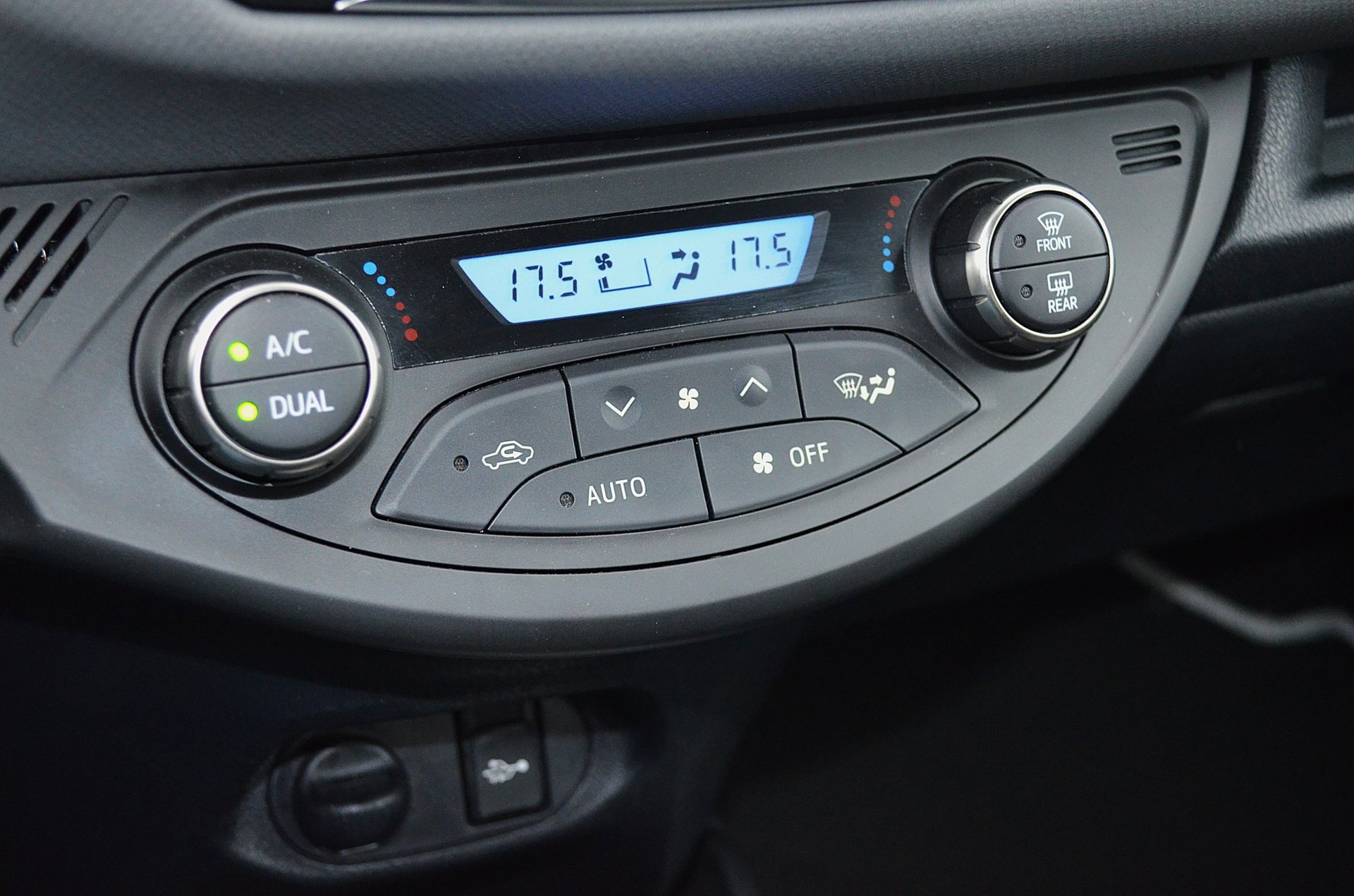 Foto van Toyota Toyota Yaris Hybrid