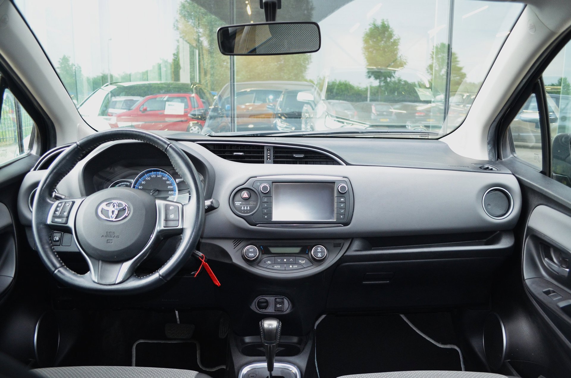 Foto van Toyota Toyota Yaris Hybrid