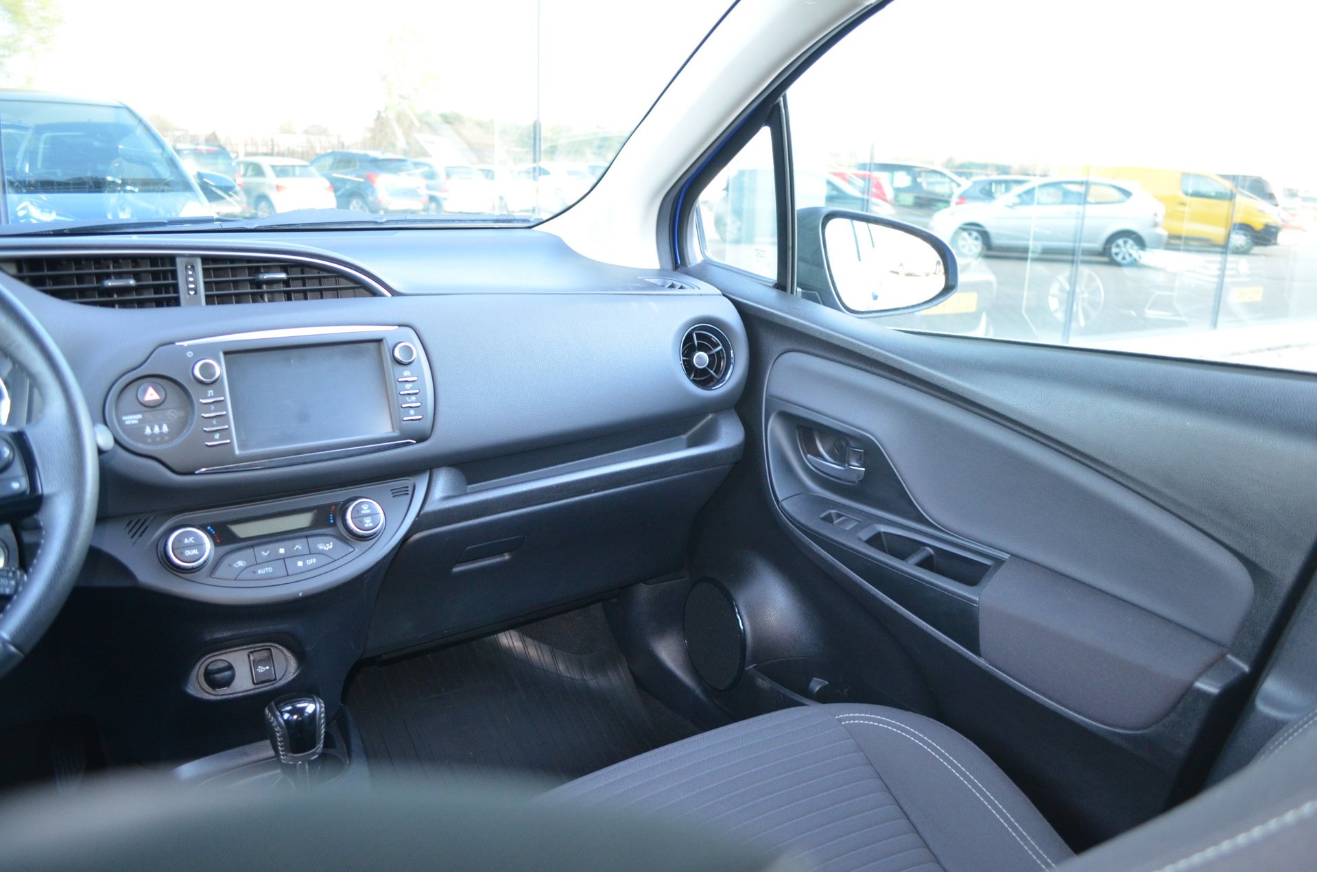Foto van Toyota Toyota Yaris Hybrid