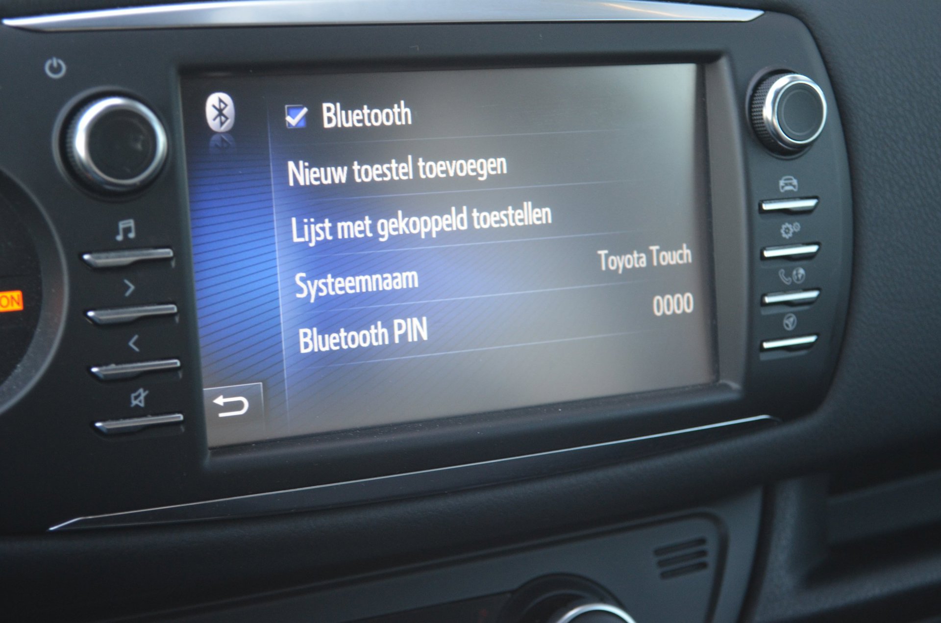 Foto van Toyota Toyota Yaris Hybrid