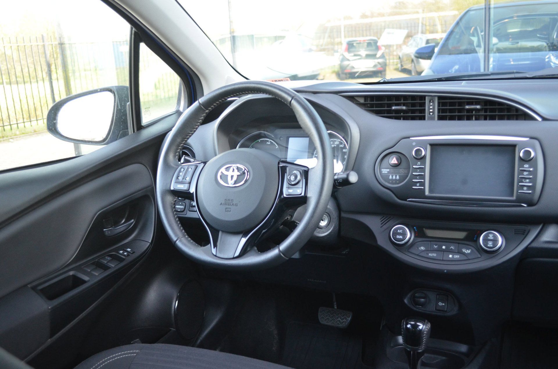Foto van Toyota Toyota Yaris Hybrid
