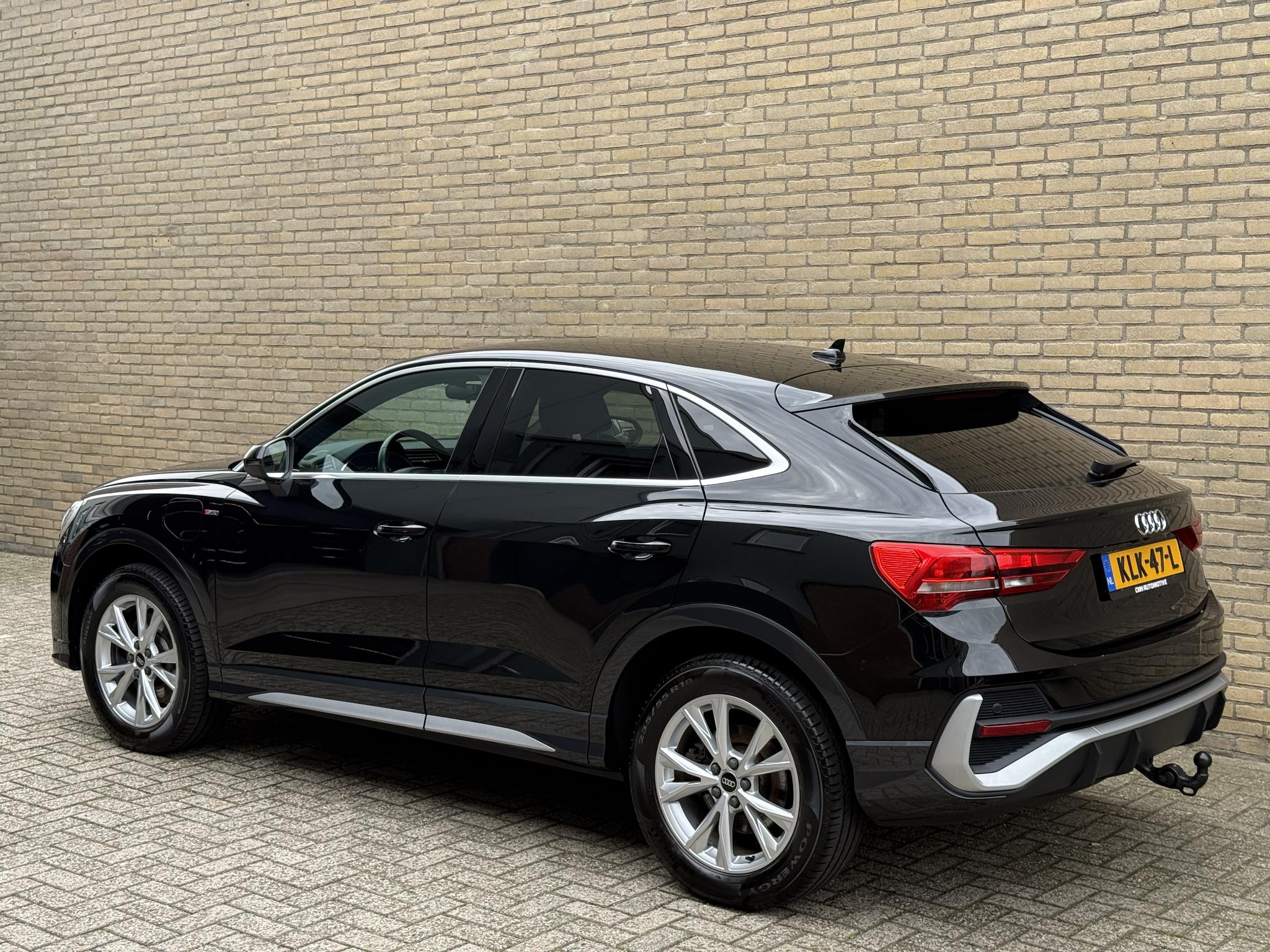 Foto van Audi Q3 Sportback E-tron
