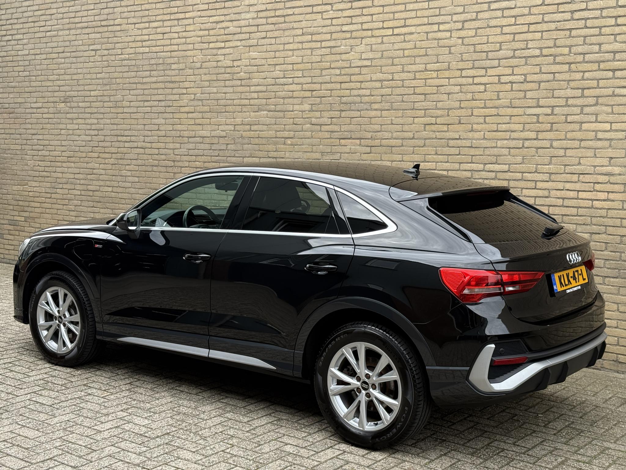 Foto van Audi Q3 Sportback E-tron