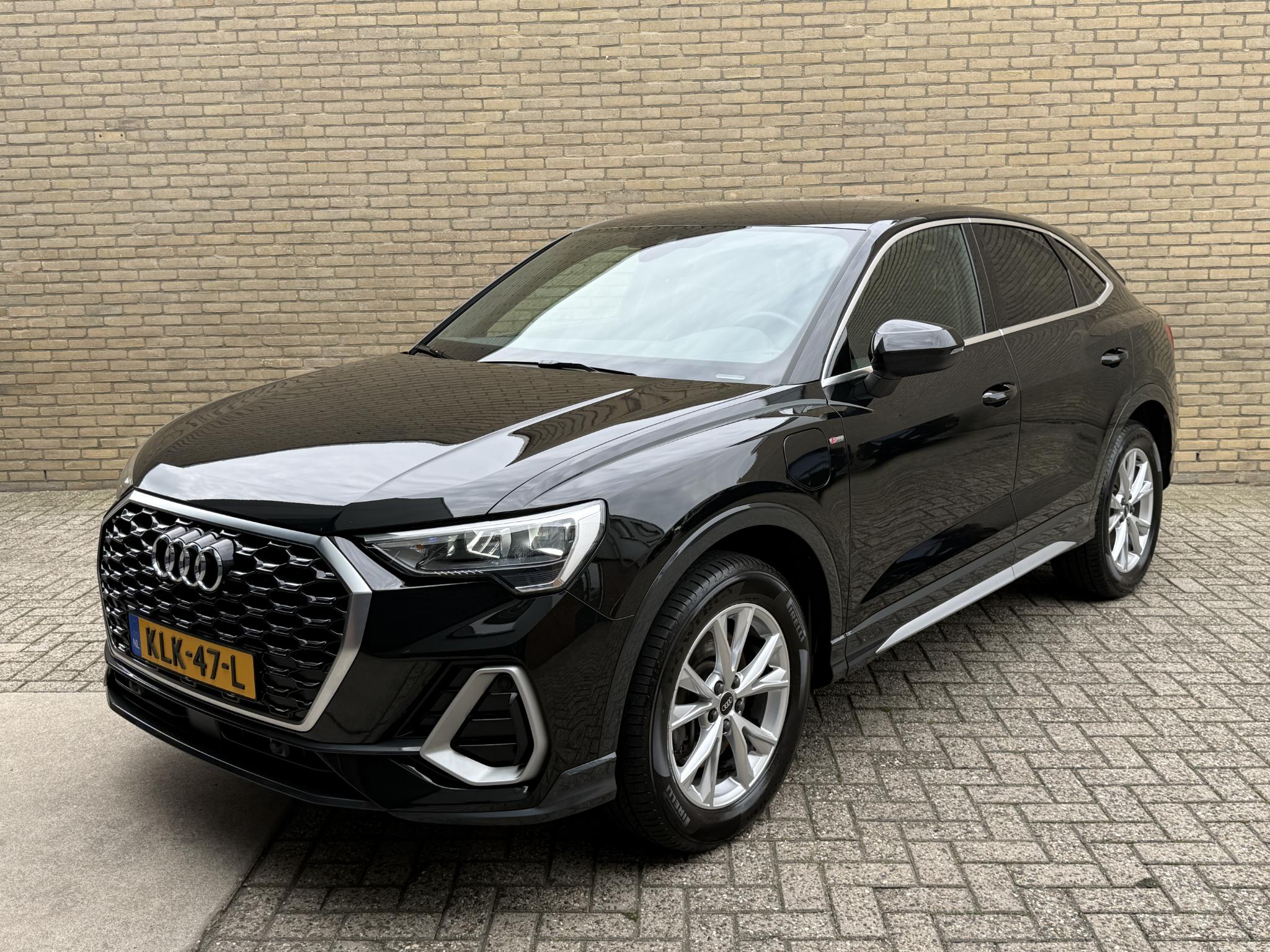 Foto van Audi Q3 Sportback E-tron