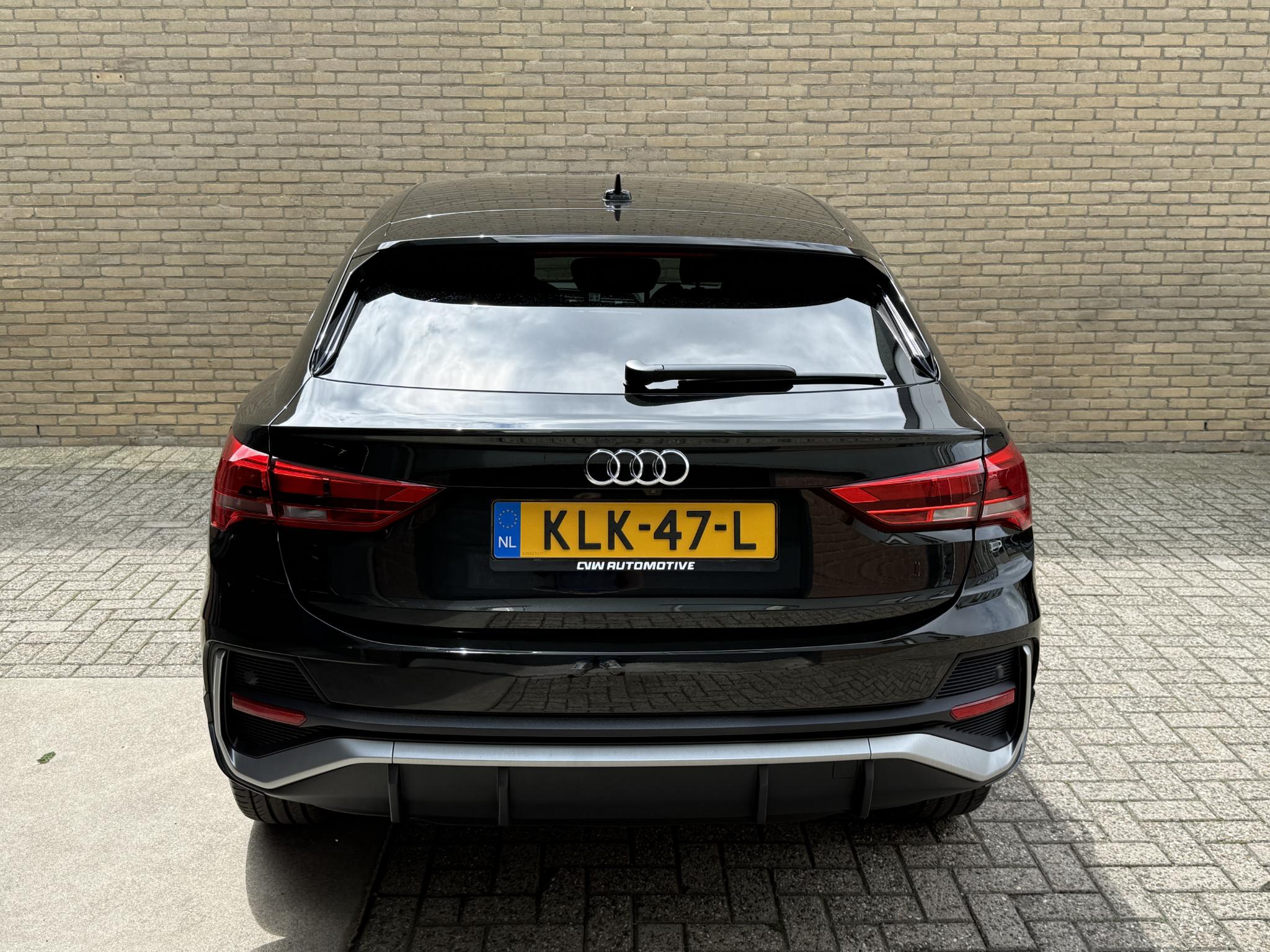 Foto van Audi Q3 Sportback E-tron
