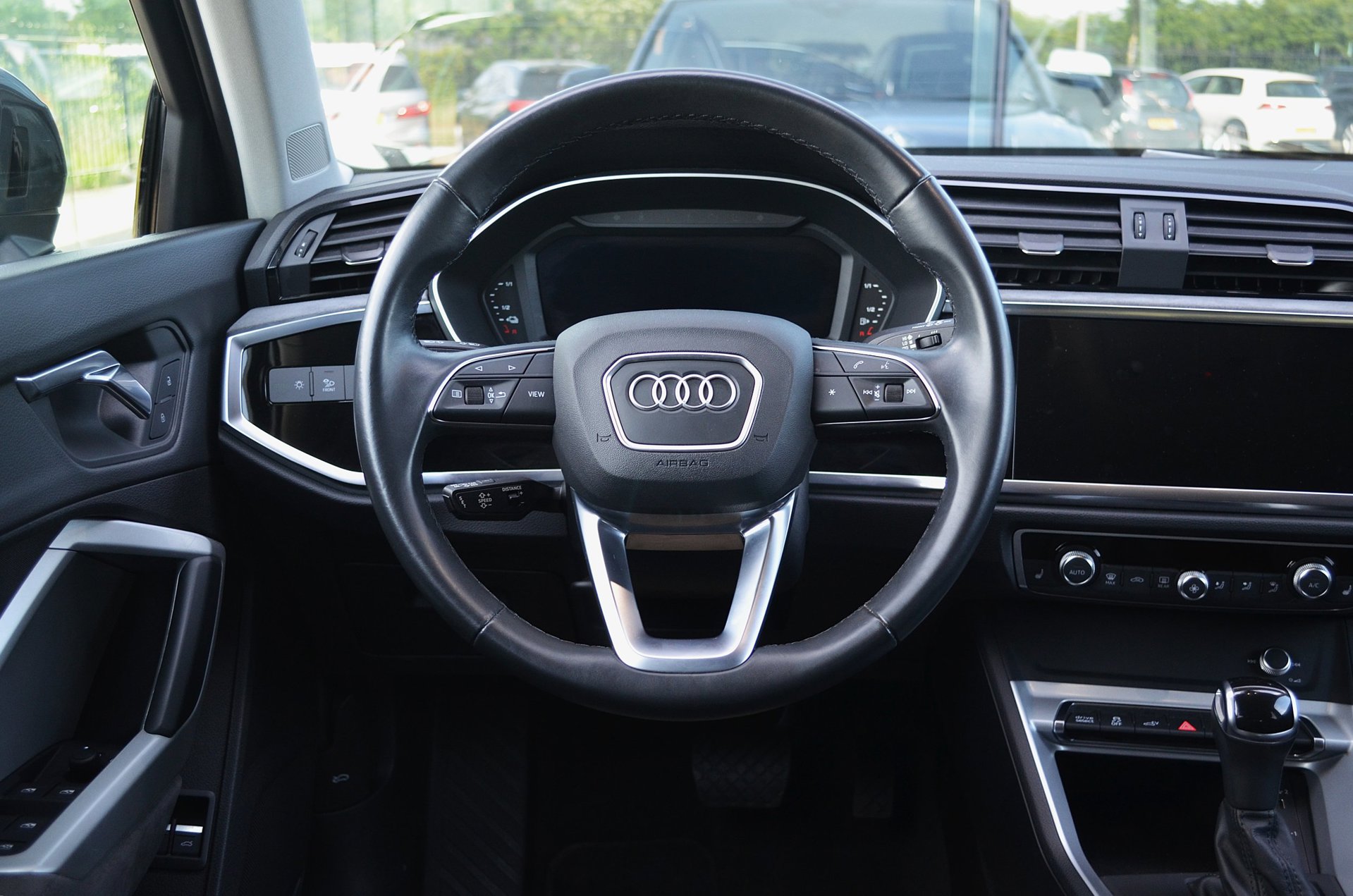 Foto van Audi Q3 E-tron