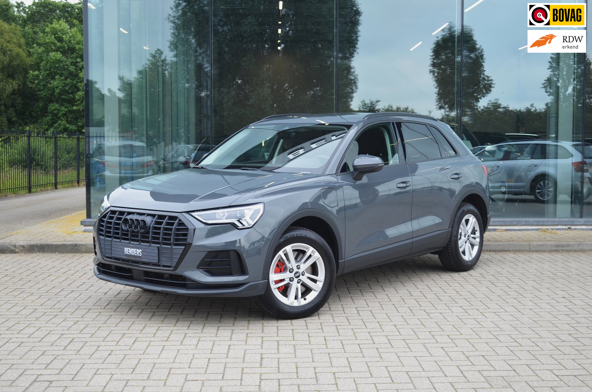 Audi Q3 E-tron 45 TFSI e Advanced edition | ACC | Clima | Stoel. verwarming | Carplay | Elek. Koffer | LED 2021 - voorkant