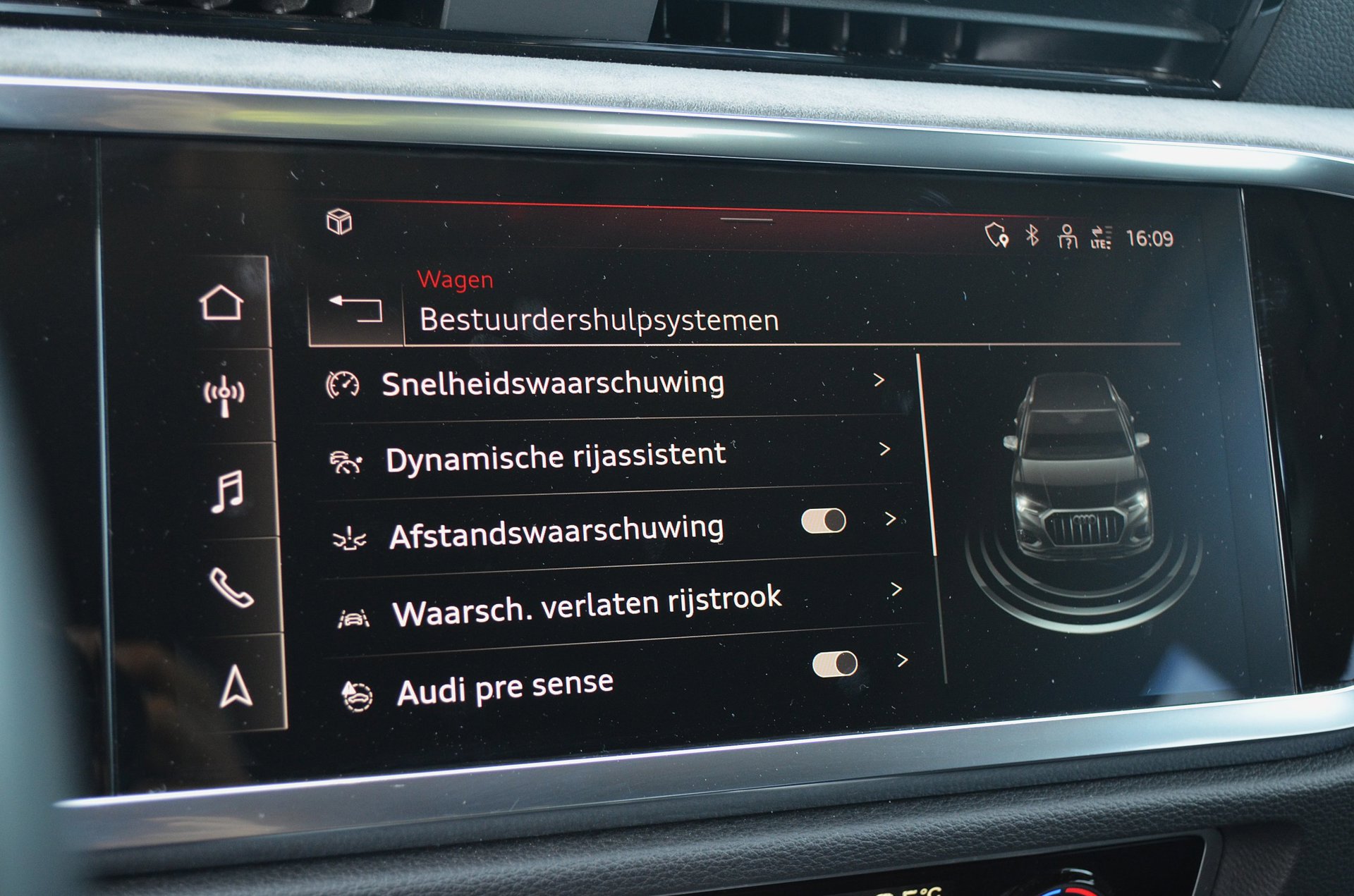 Foto van Audi Q3 E-tron