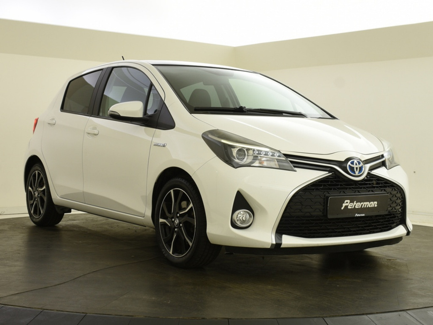 Foto van Toyota Toyota Yaris Hybrid