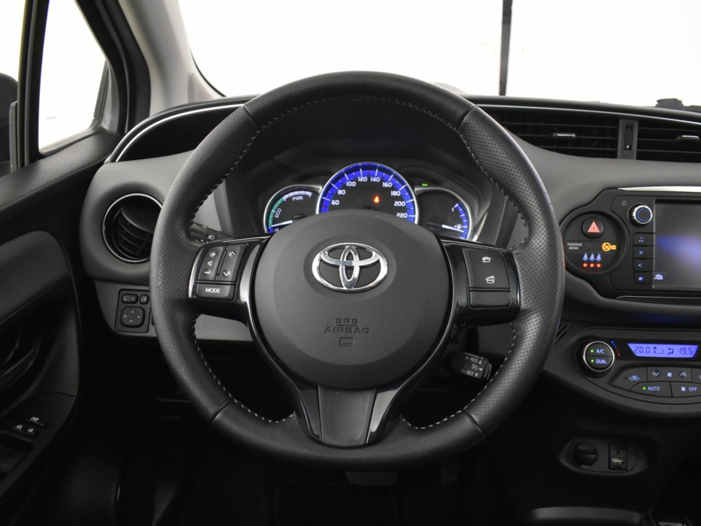 Foto van Toyota Toyota Yaris Hybrid