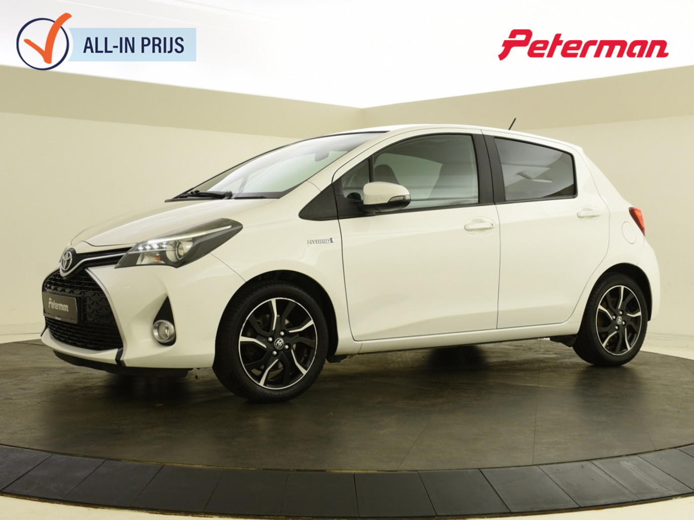 Toyota Toyota Yaris Hybrid 1.5 Hybrid Style | Panoramadak | 1/2 lederen bekleding 2016 - voorkant