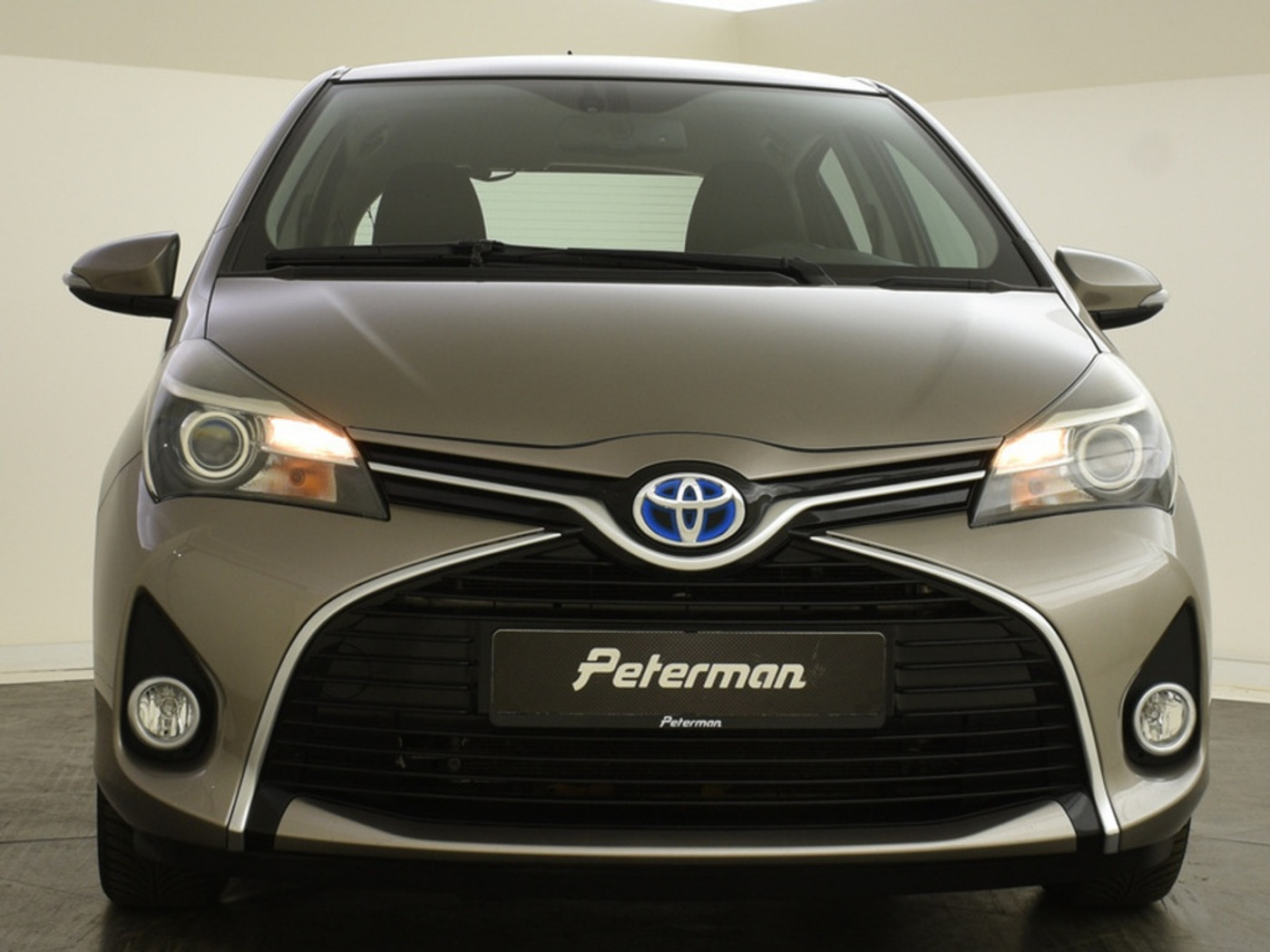 Foto van Toyota Toyota Yaris Hybrid