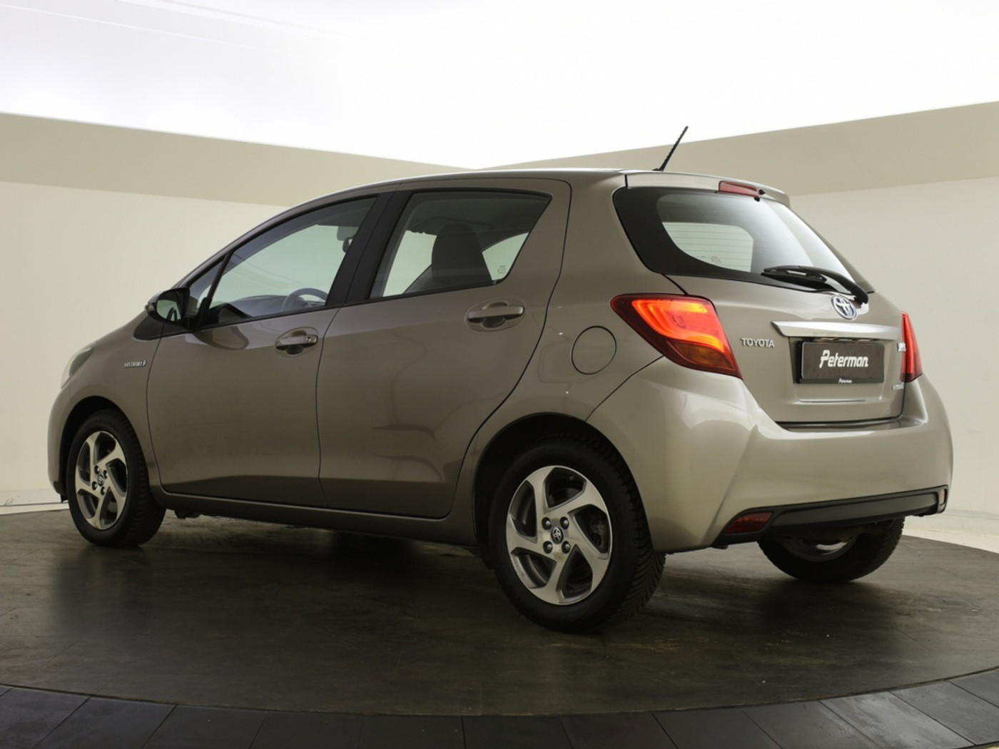 Foto van Toyota Toyota Yaris Hybrid