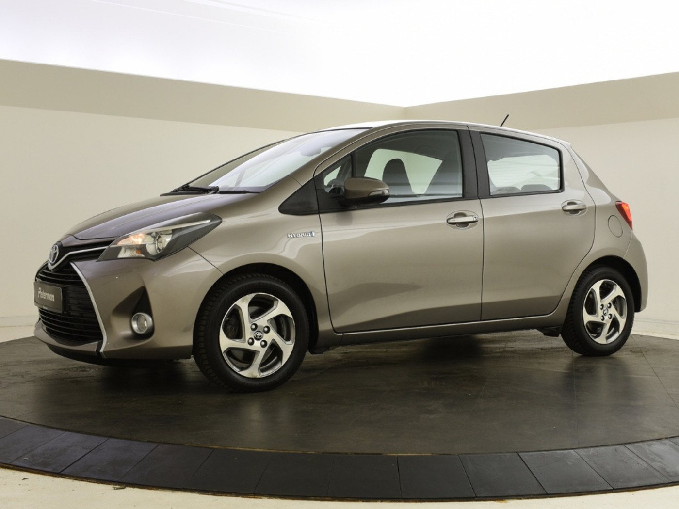 Foto van Toyota Toyota Yaris Hybrid